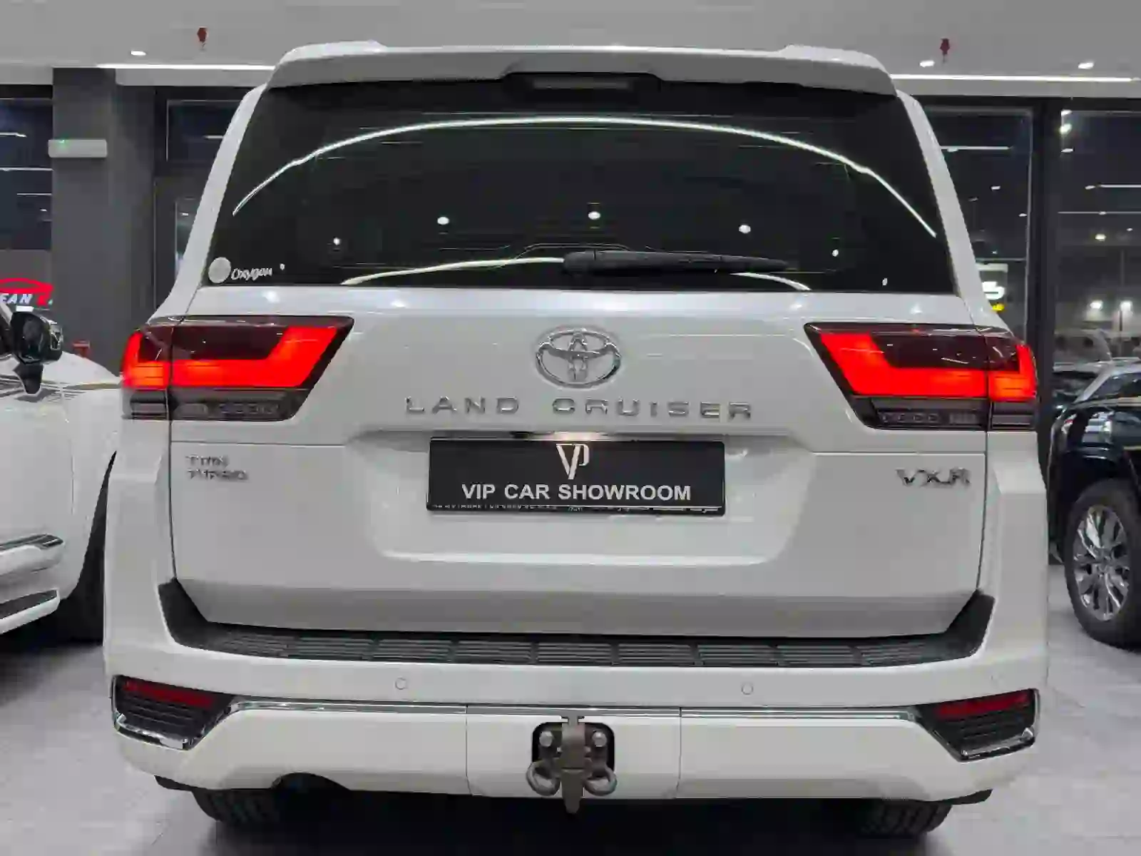 Toyota Land Cruiser VX.R 2022 - Image 2