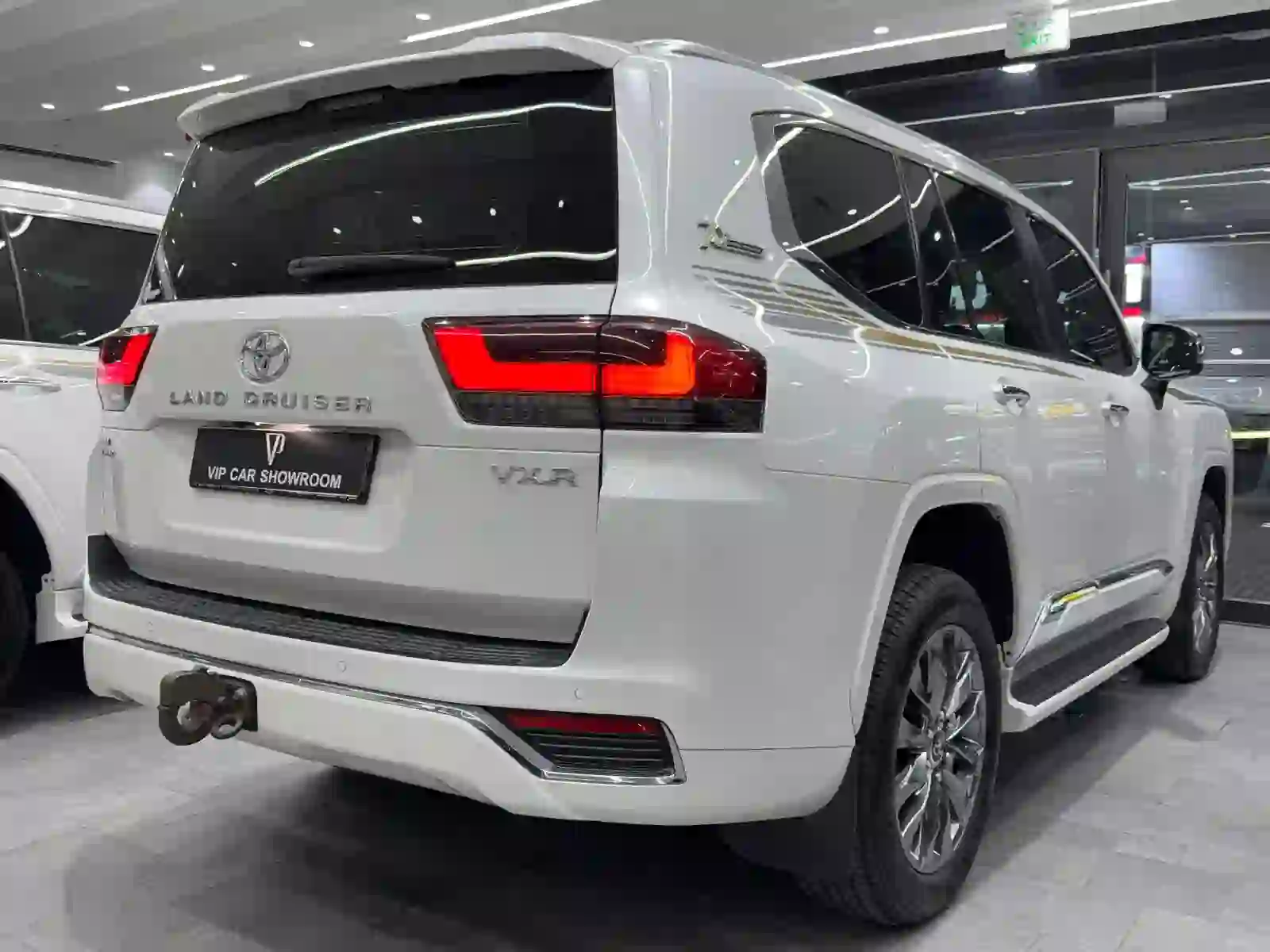 Toyota Land Cruiser VX.R 2022 - Image 4