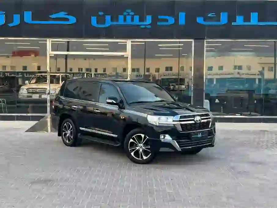 تويوتا لاند كروزر في اكس ار 2018 - Image 1