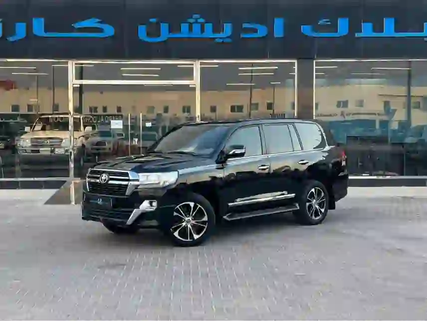 تويوتا لاند كروزر في اكس ار 2018 - Image 2