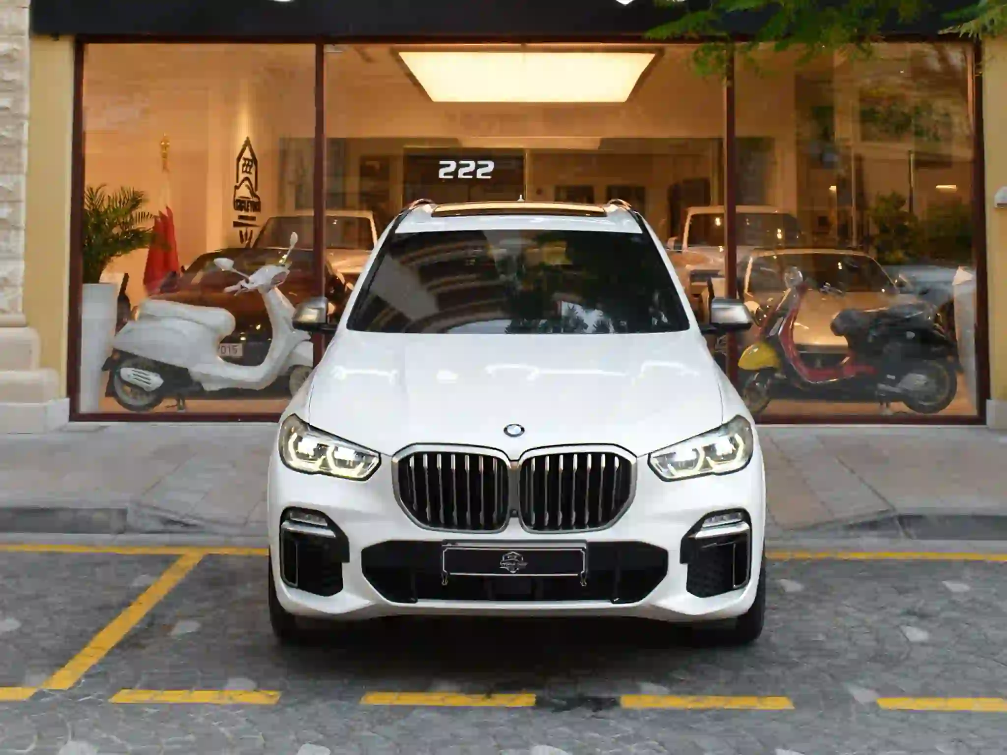 بي أم دبليو الفئة اكس X6 M50i 2022 - Image 1