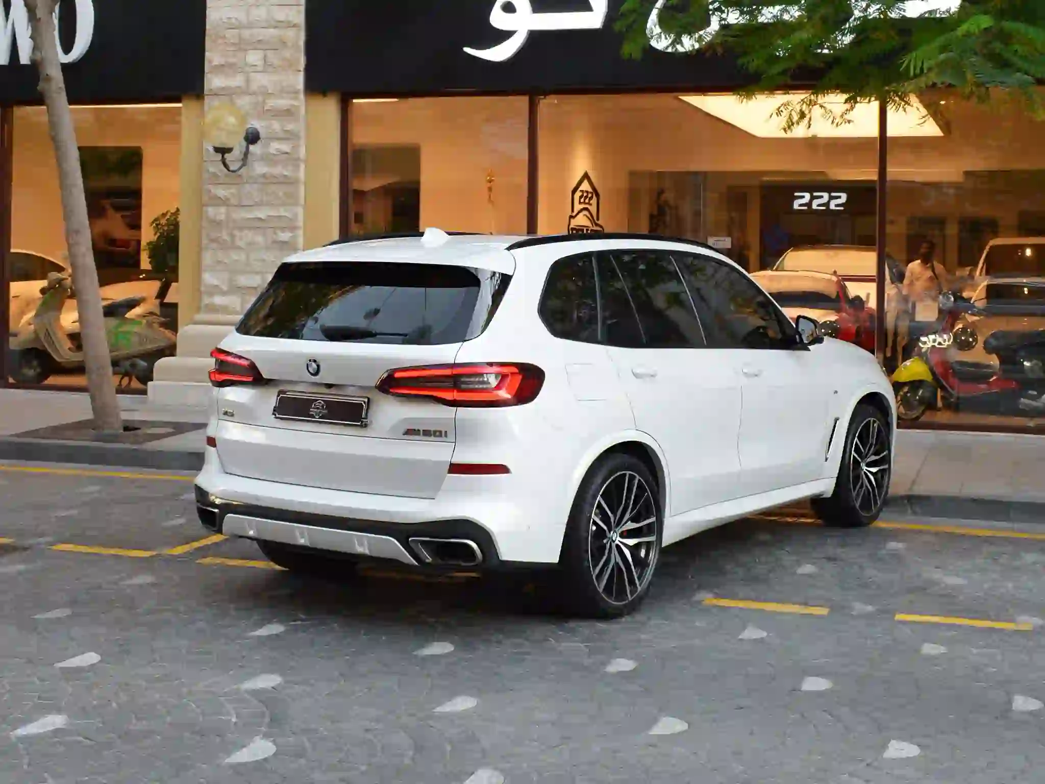 بي أم دبليو الفئة اكس X6 M50i 2022 - Image 3
