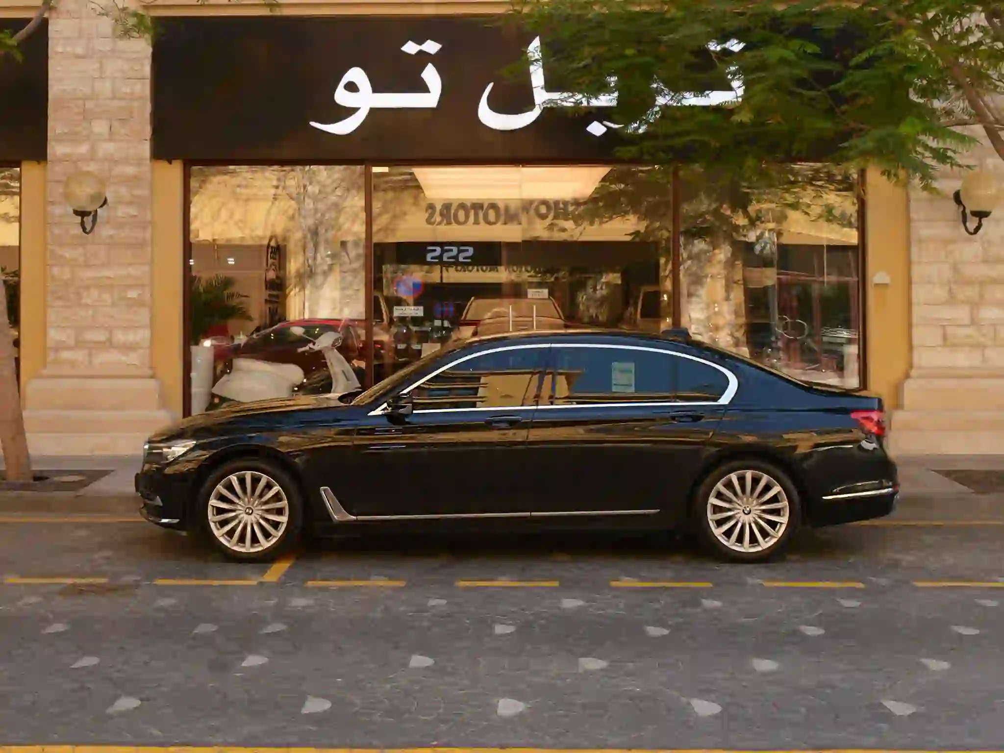 BMW 7-Series 730 Li 2017 - Image 2