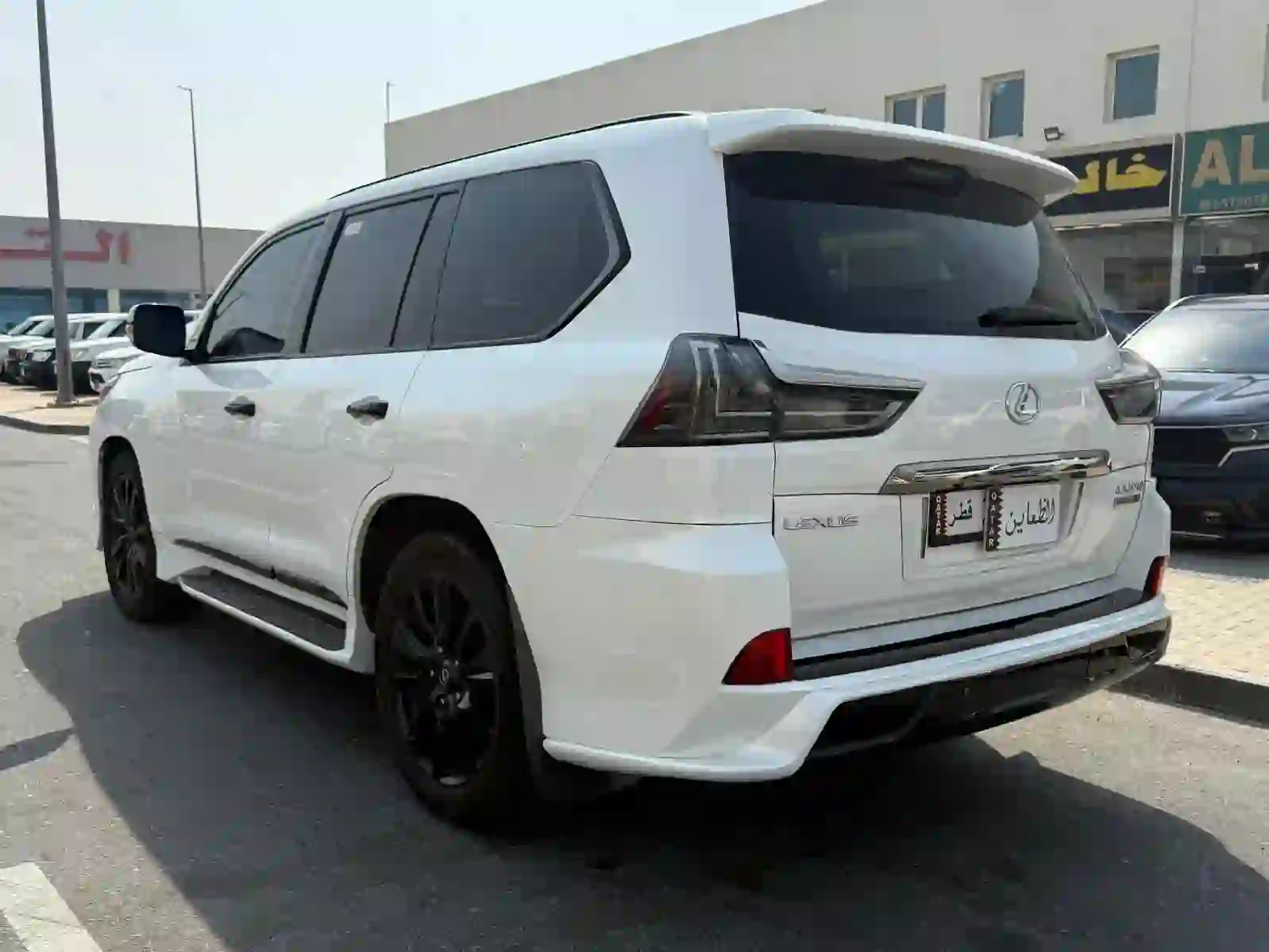 Lexus LX 570 S Black Edition 2020 - Image 3