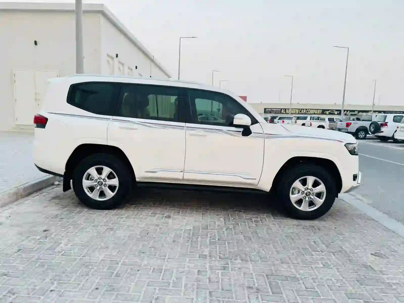 Toyota Land Cruiser GX.R 2024 - Image 2