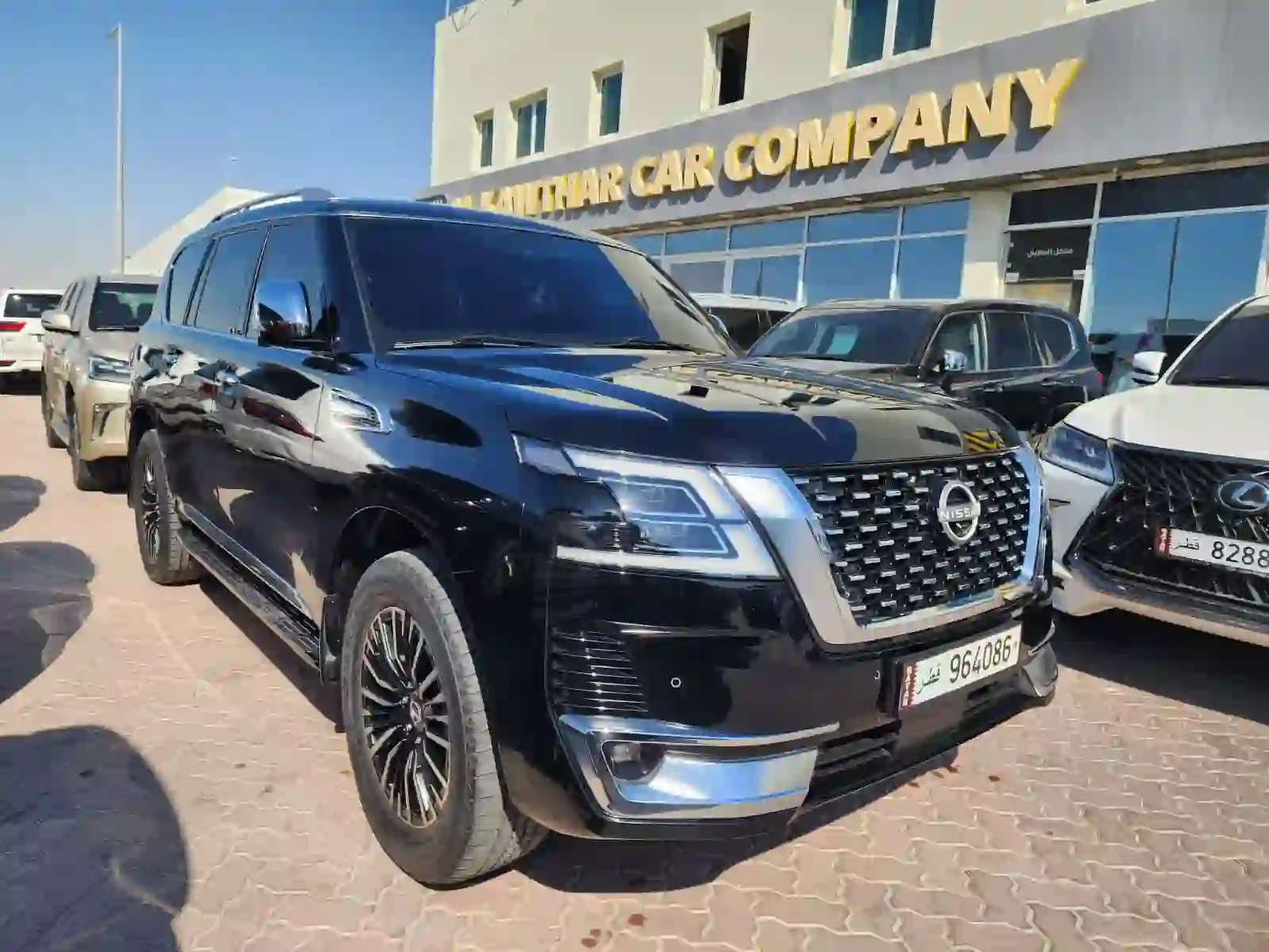 Nissan Patrol  Platinum 2023 - Image 4