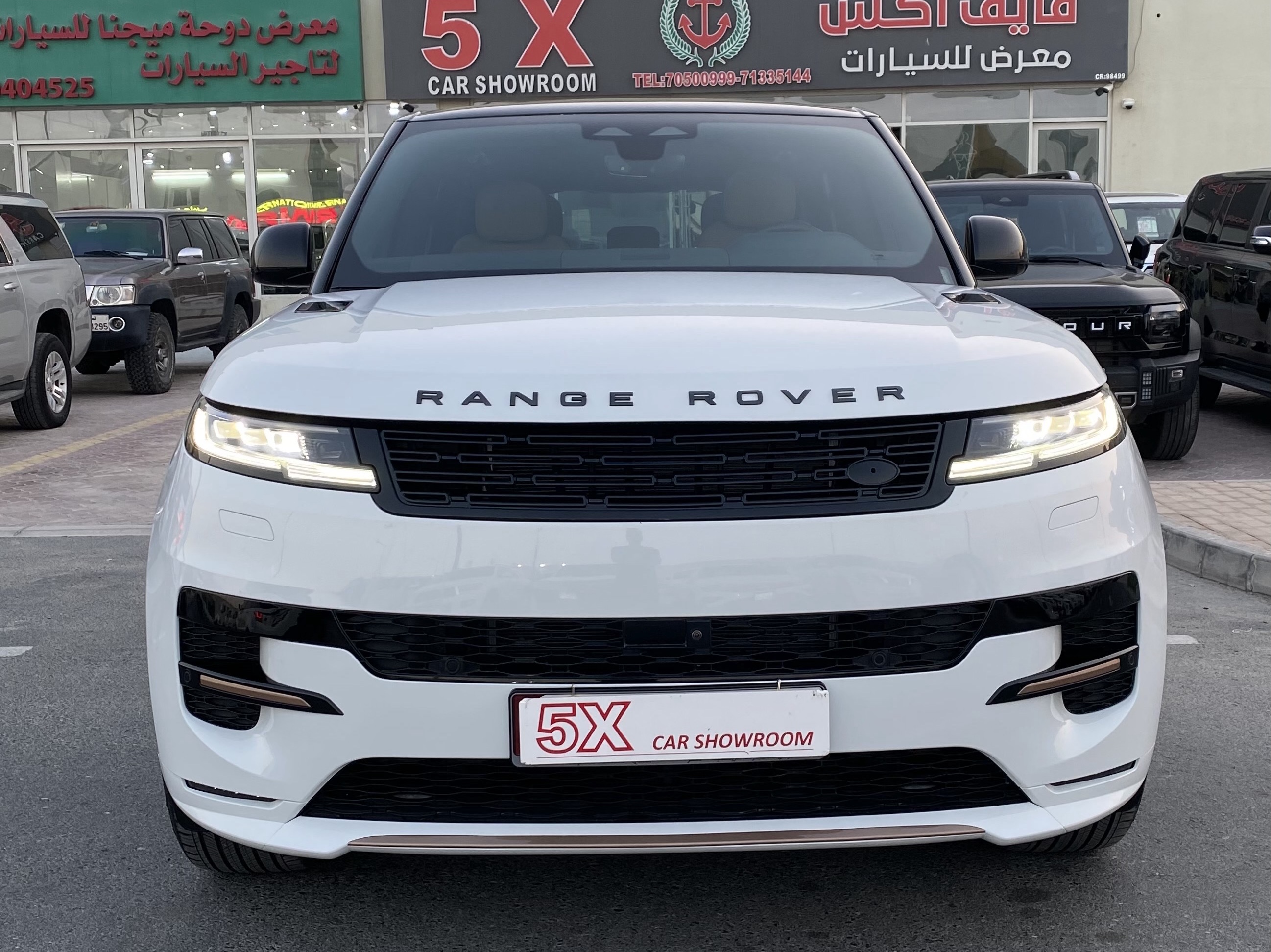 لاند روفر  رنج سبورت 2024 - Image 1
