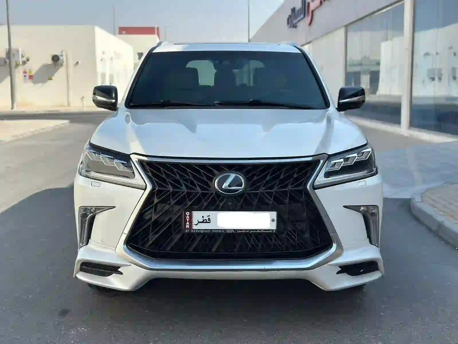 Lexus LX 570 S 2017 - Image 4
