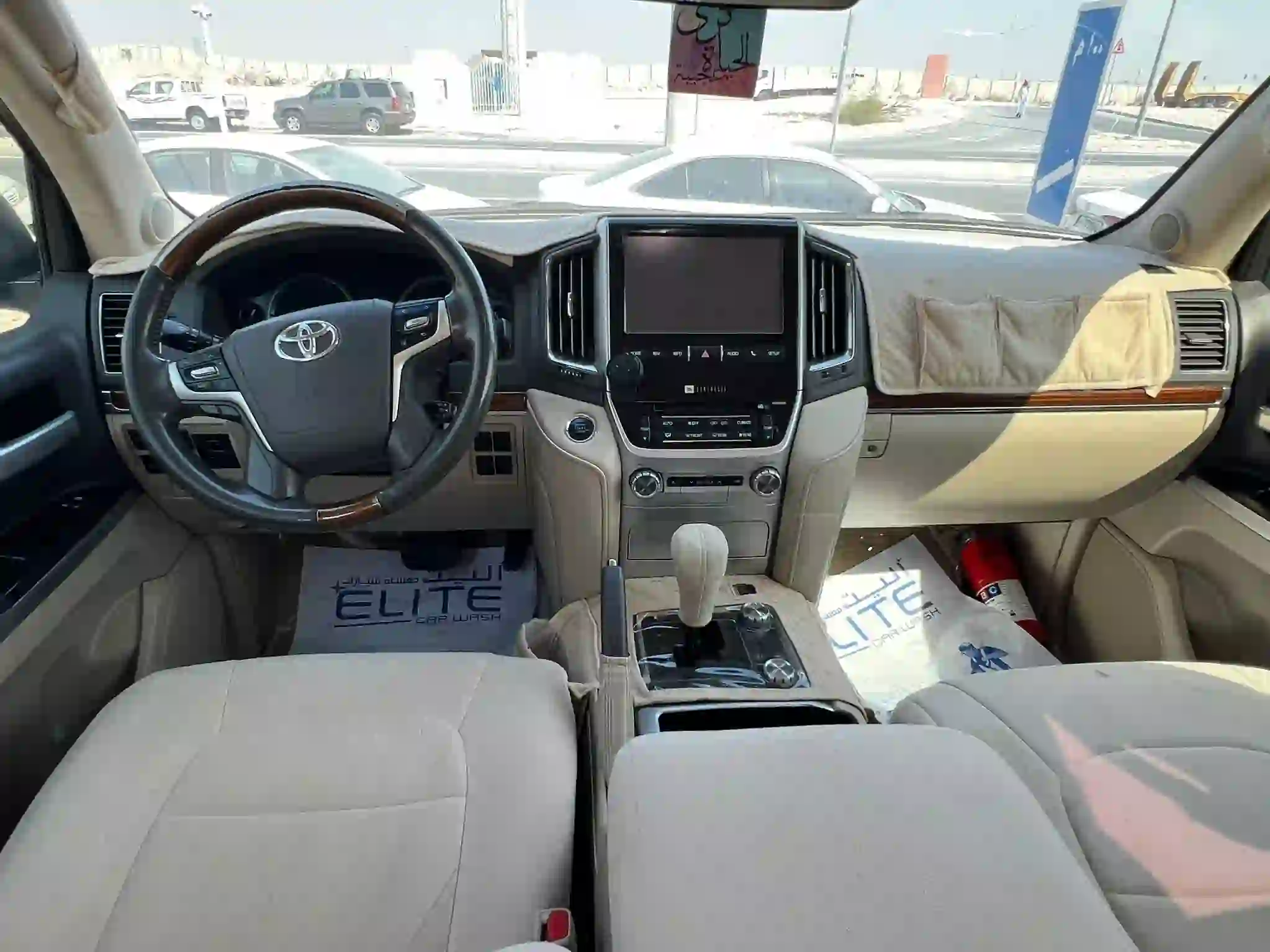 تويوتا لاند كروزر في اكس ار 2018 - Image 3