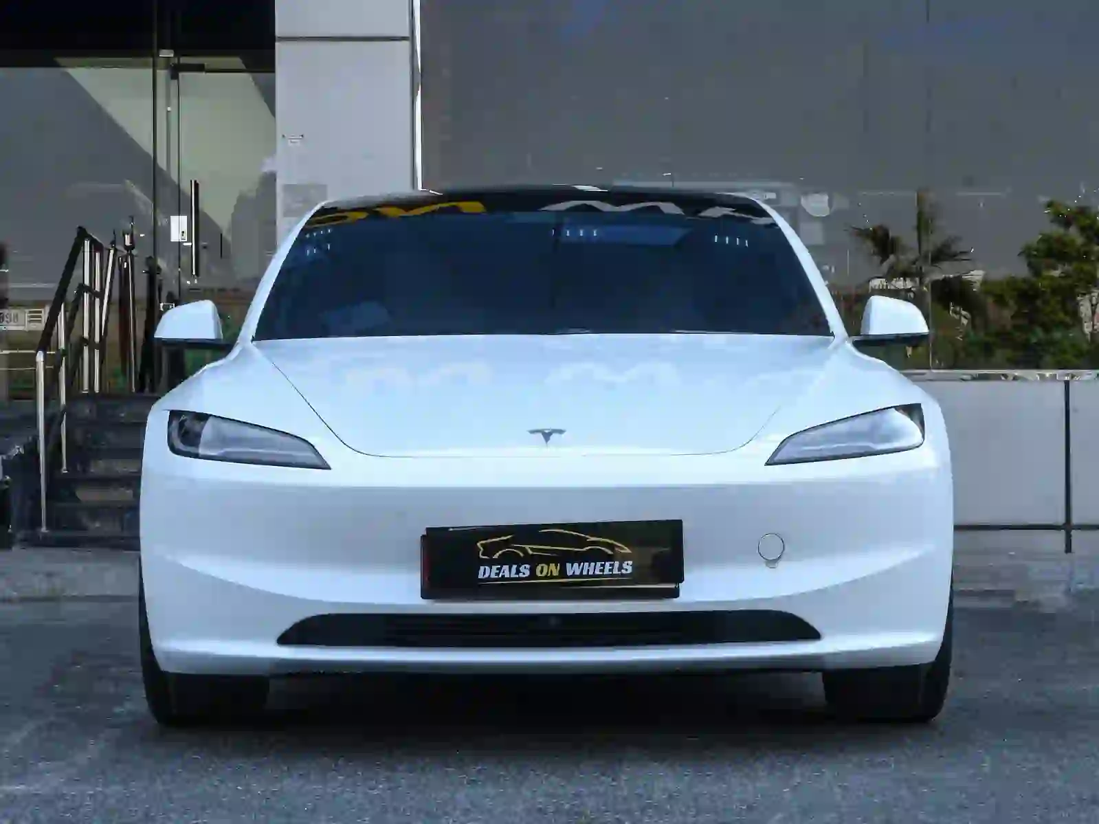 Tesla Model 3  2024