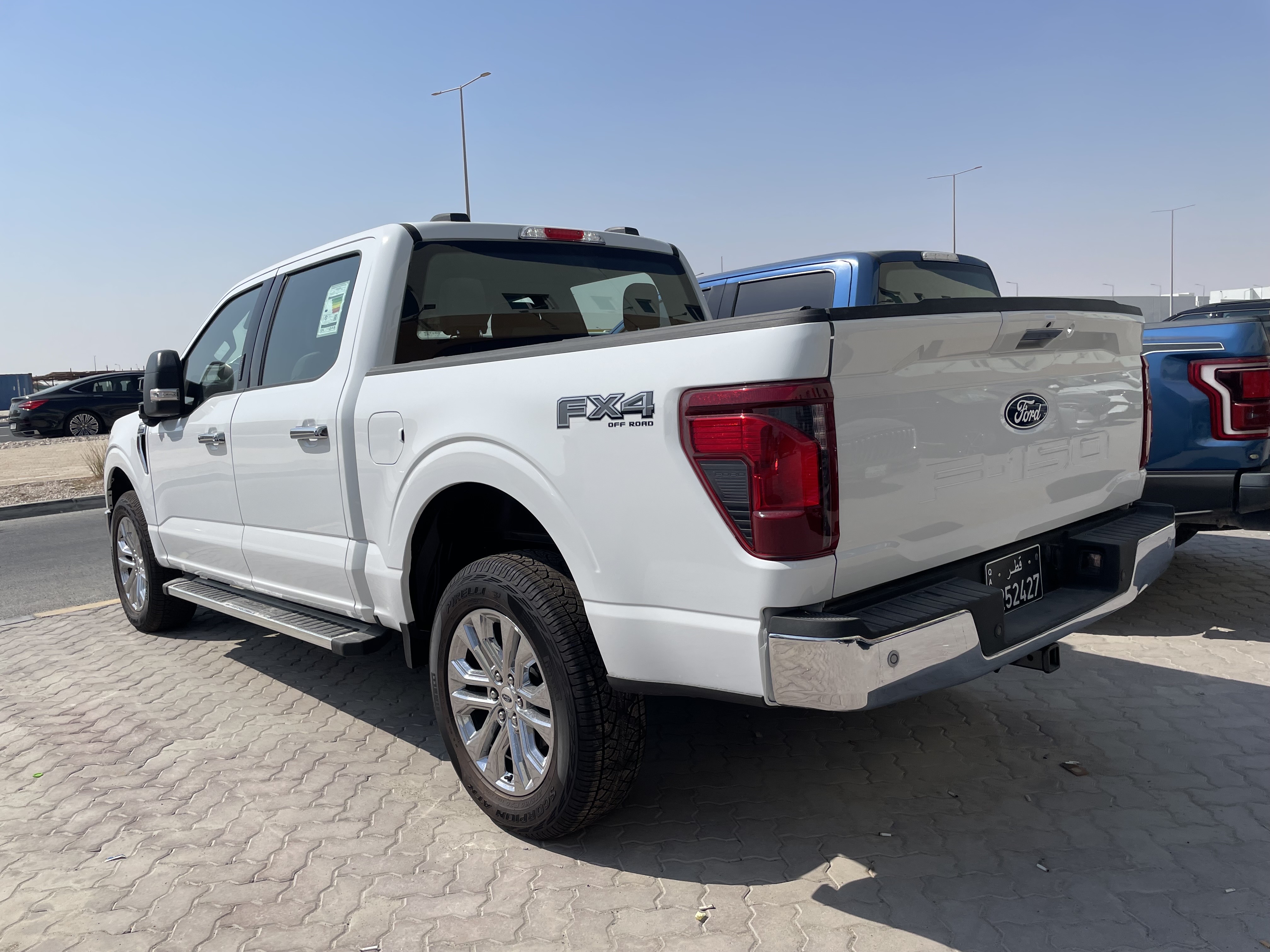 Ford F-150 Fx4 2024 - Image 3