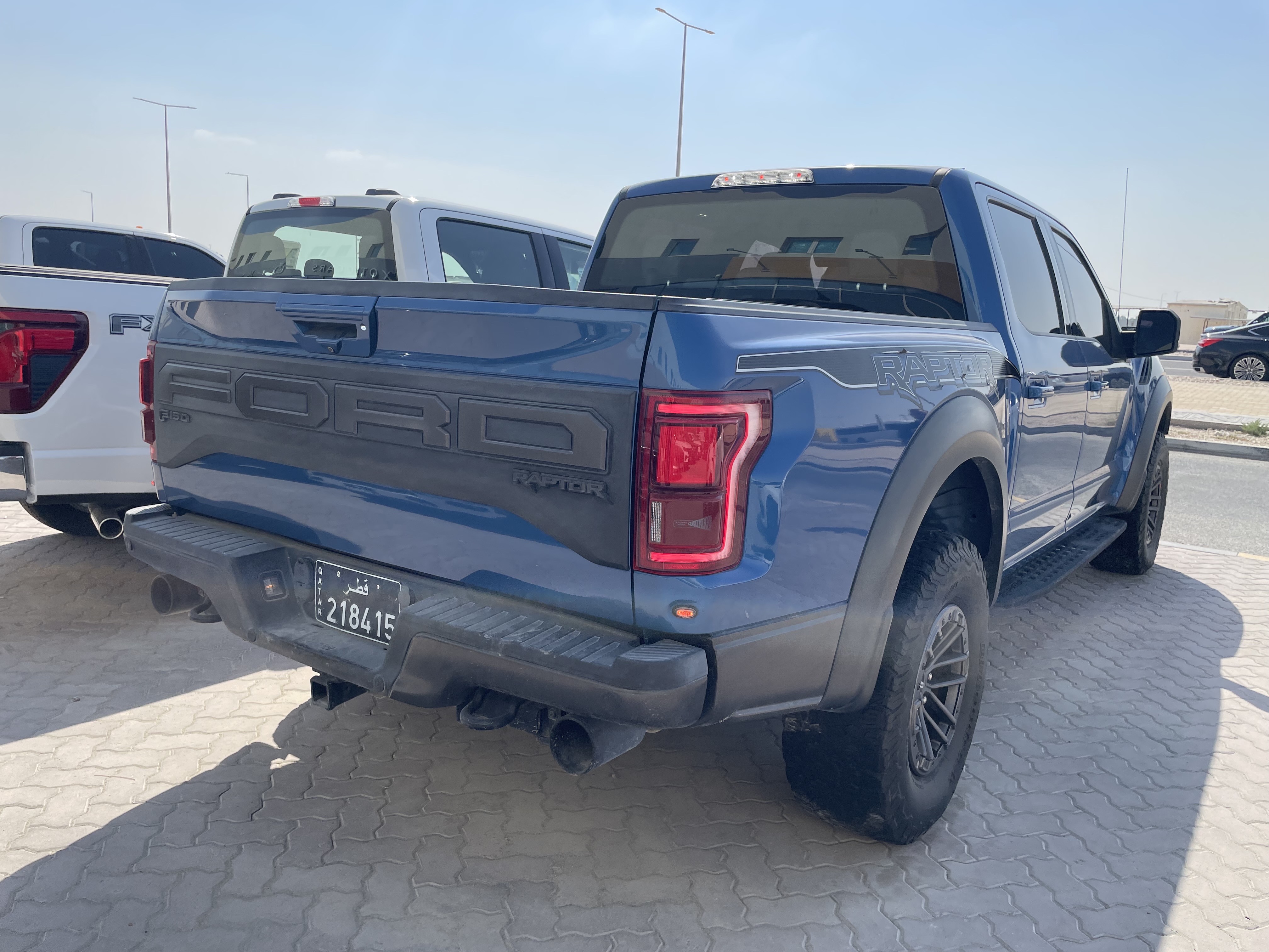 Ford Raptor f 150 2019 - Image 3