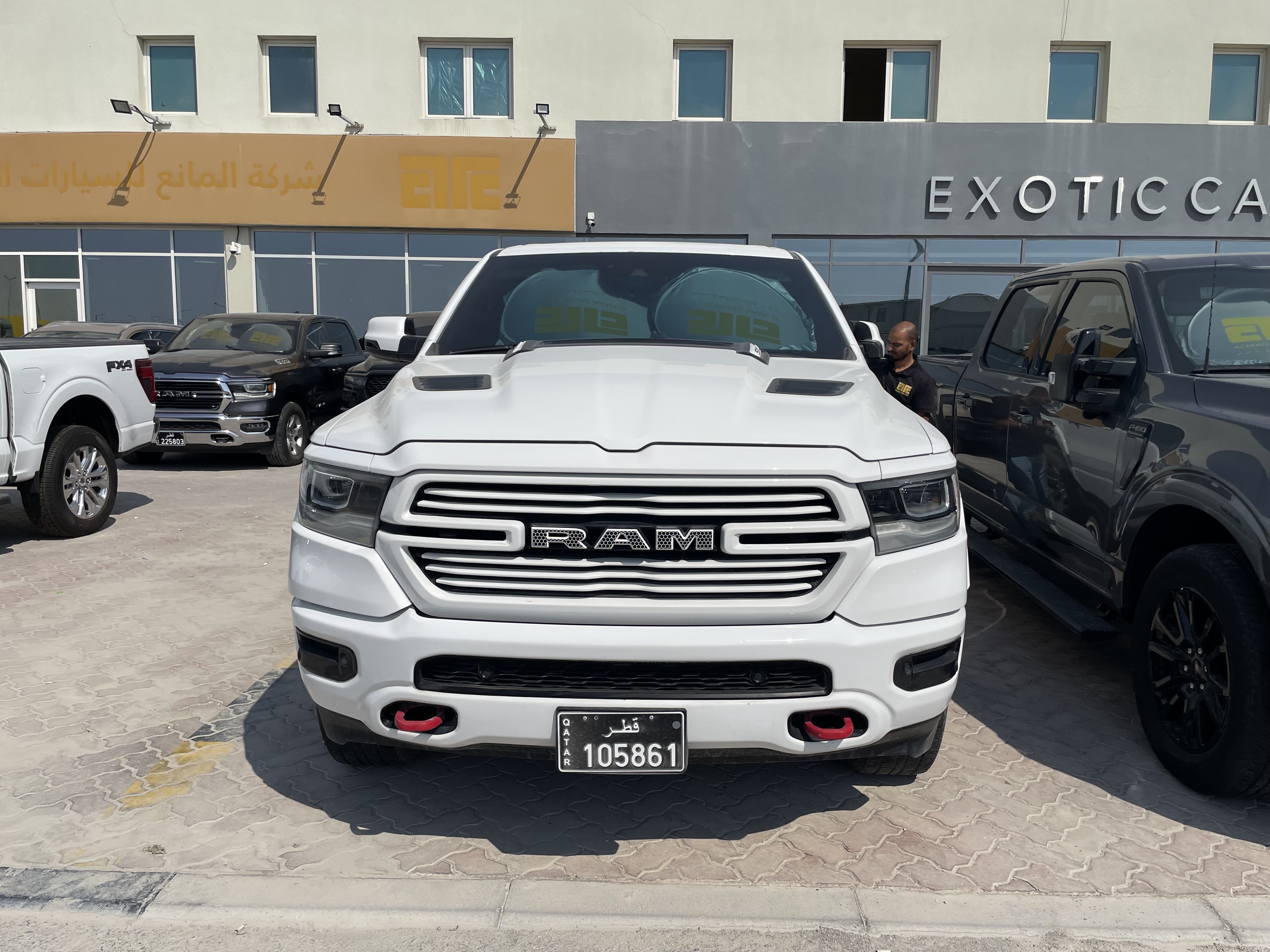 Dodge Ram 1500 2021 - Image 2