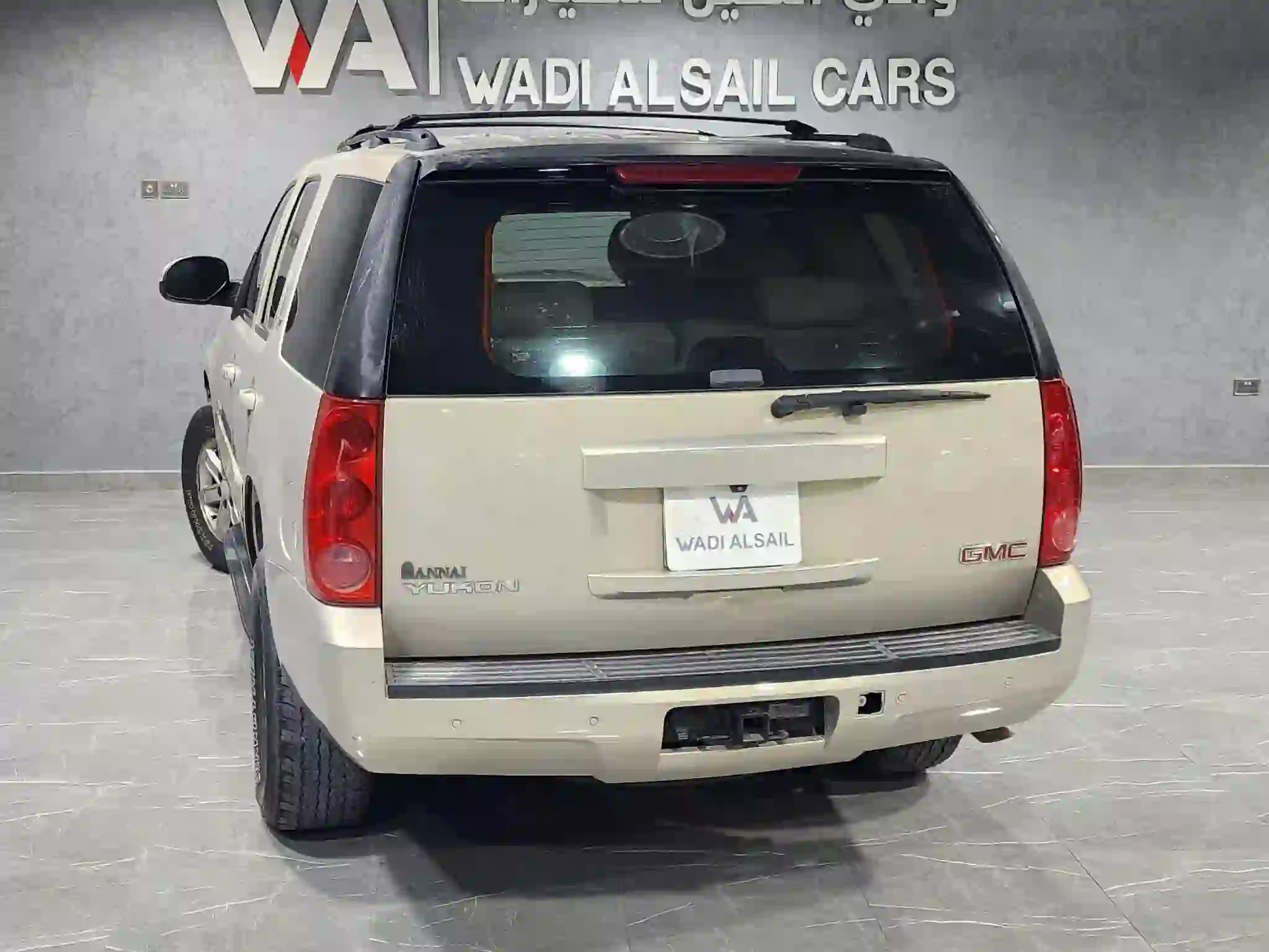 GMC Yukon 2009 - Image 2