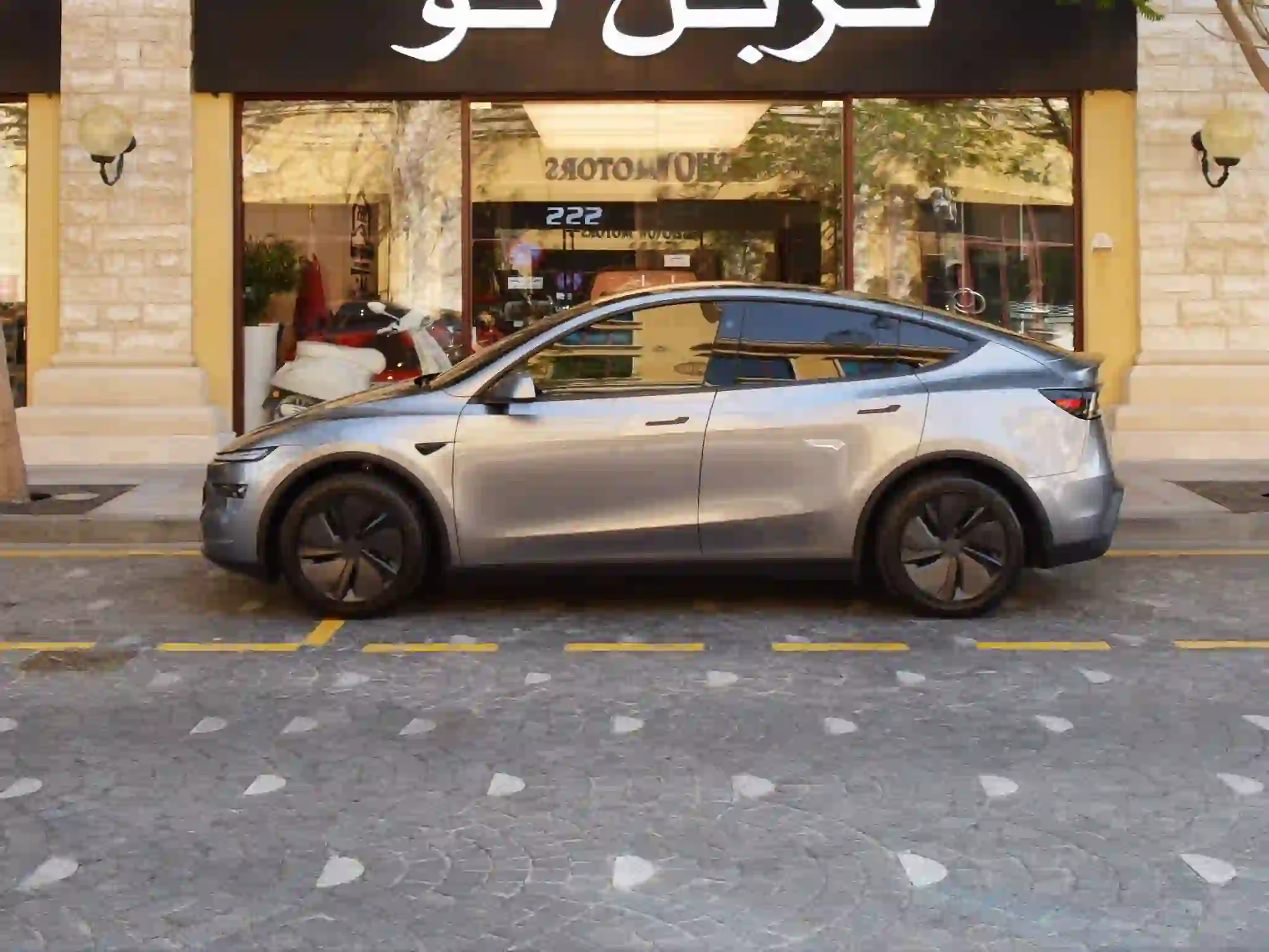 Tesla Model Y Performance 2025 - Image 2