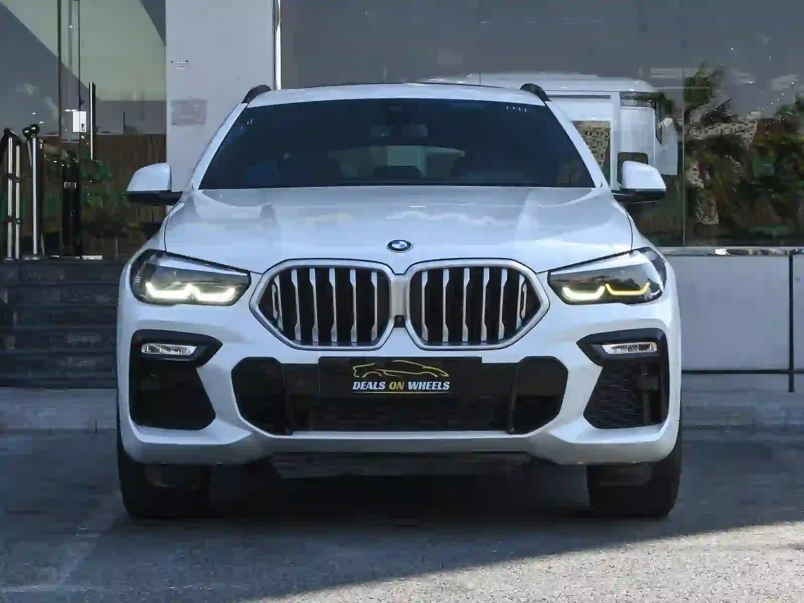 BMW X-Series X6 40i 2021 - Image 2