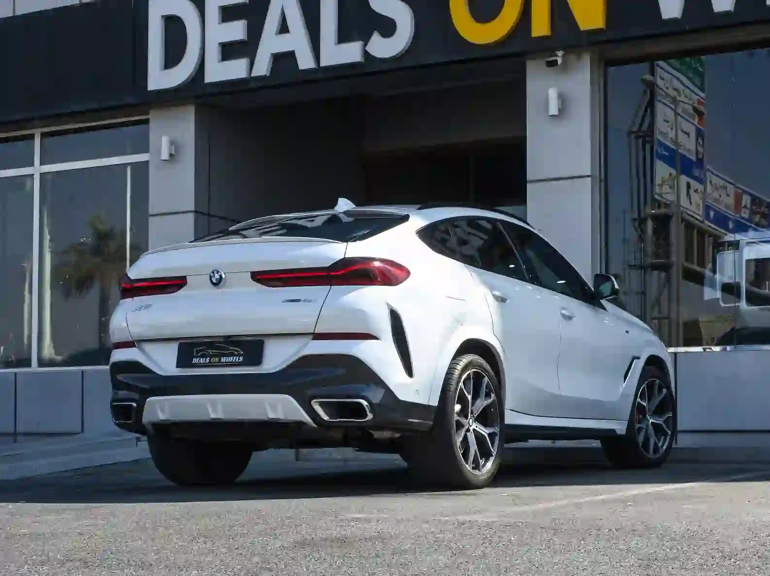 BMW X-Series X6 40i 2021 - Image 3