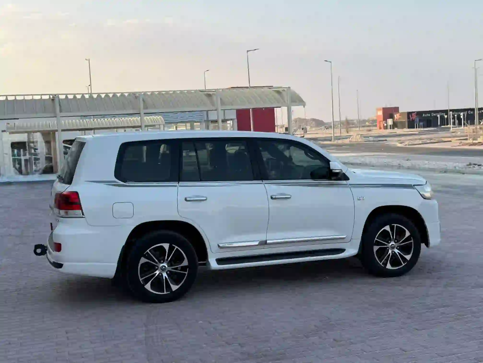 Toyota Land Cruiser VX.R 2019 - Image 3