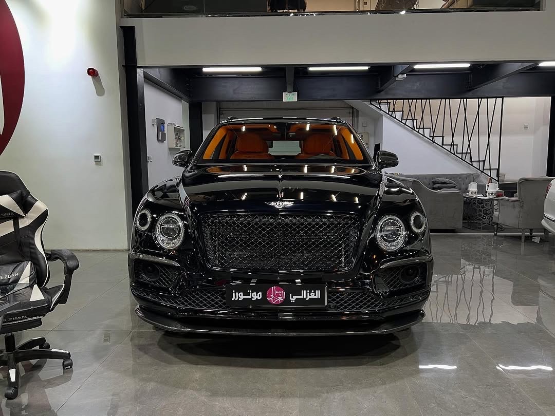 Bentley Bentayga standard 2018 - Image 2