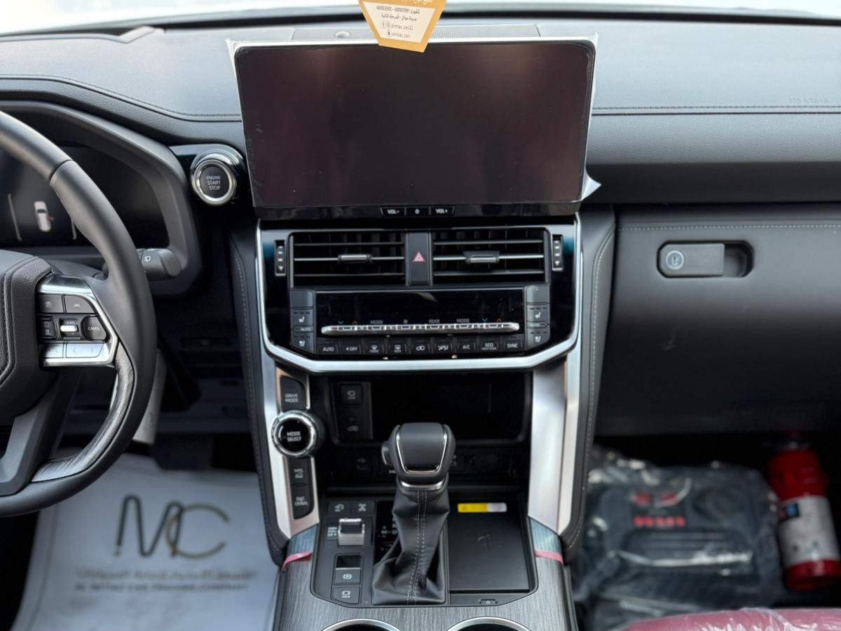 Toyota Land Cruiser VX.R 2025 - Image 3