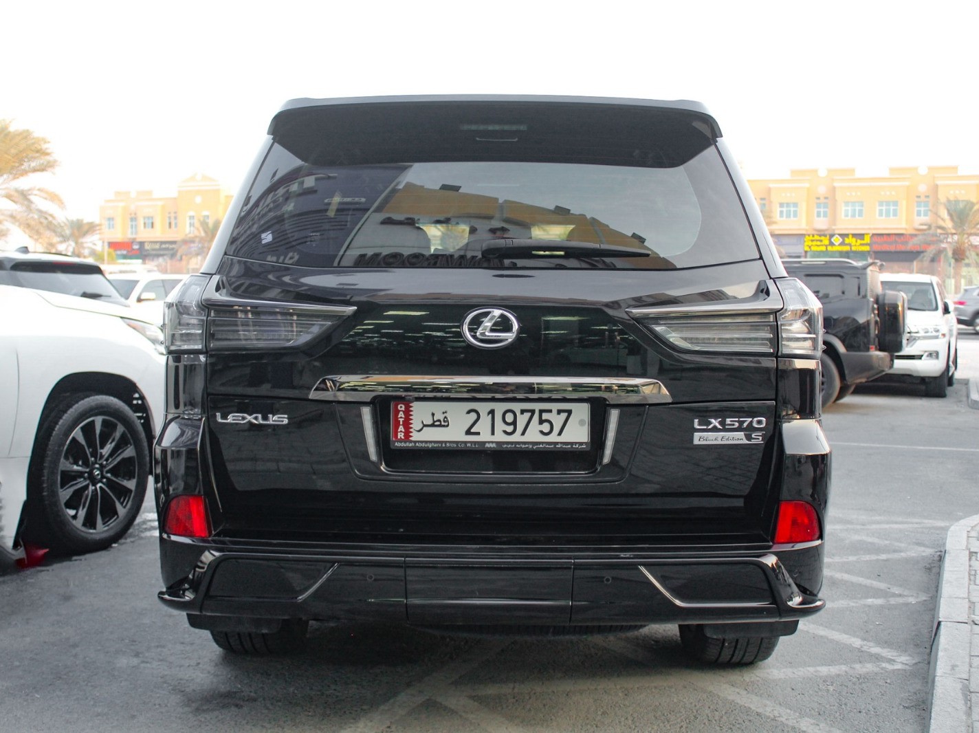 Lexus LX 570 S Black Edition 2020 - Image 4