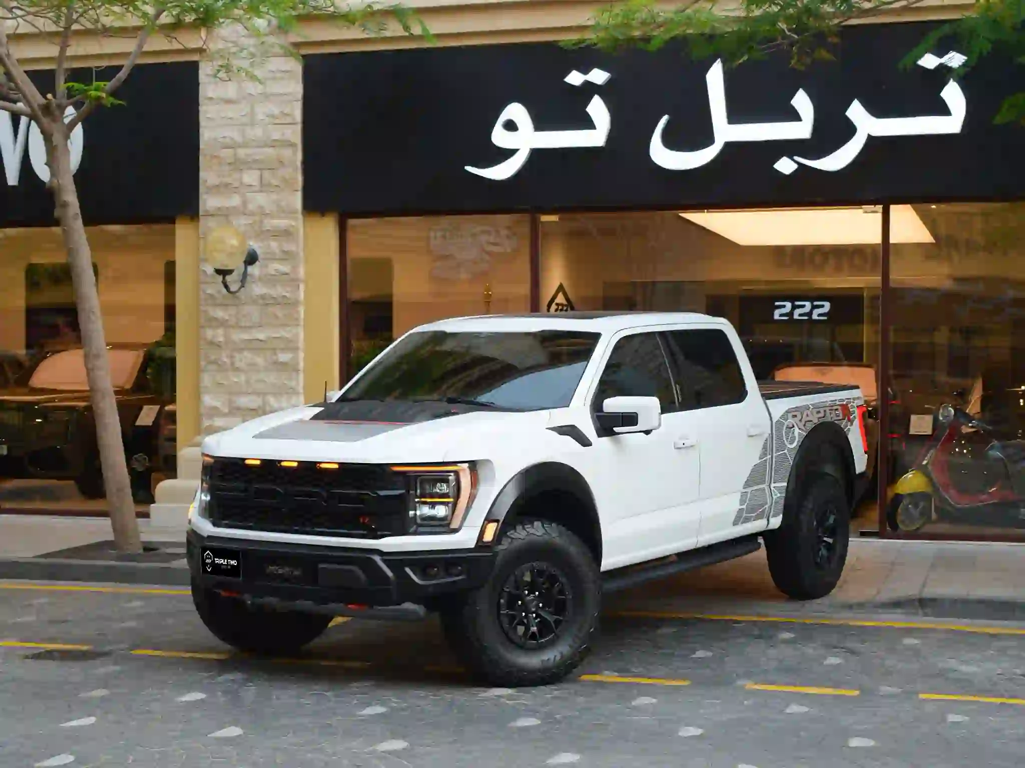 Ford Raptor f 150 2023 - Image 4
