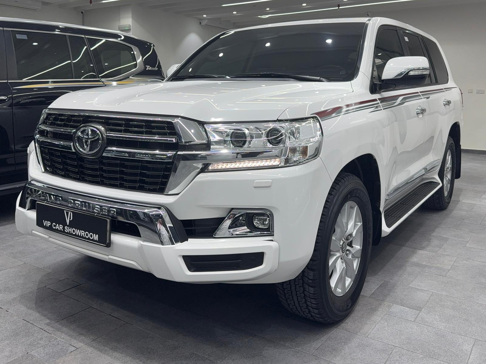 Toyota Land Cruiser GX.R 2021 - Image 2