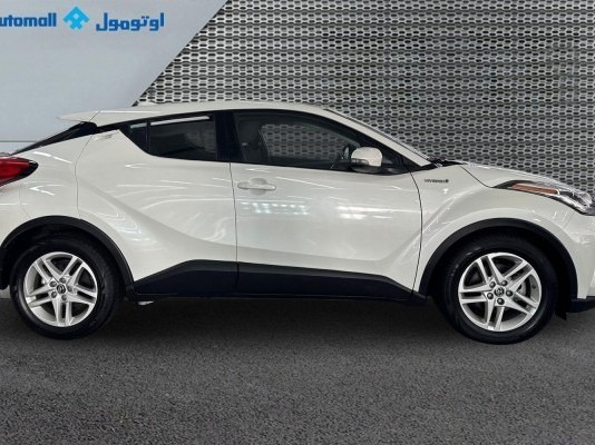 Toyota CHR 2021 - Image 2
