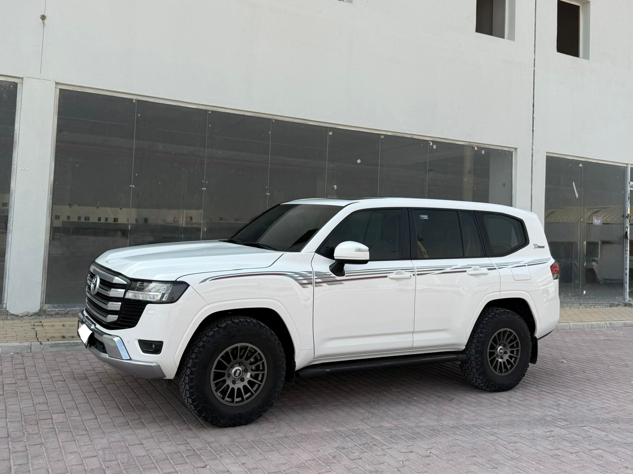 Toyota Land Cruiser GX.R 2022 - Image 1