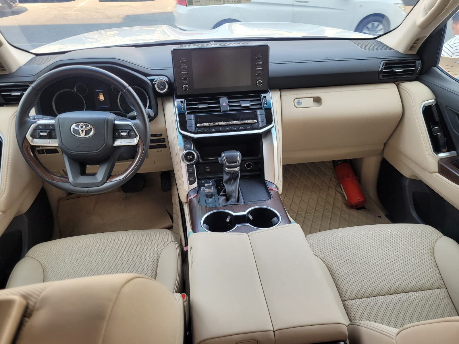 Toyota Land Cruiser GXR Twin Turbo 2022 - Image 4
