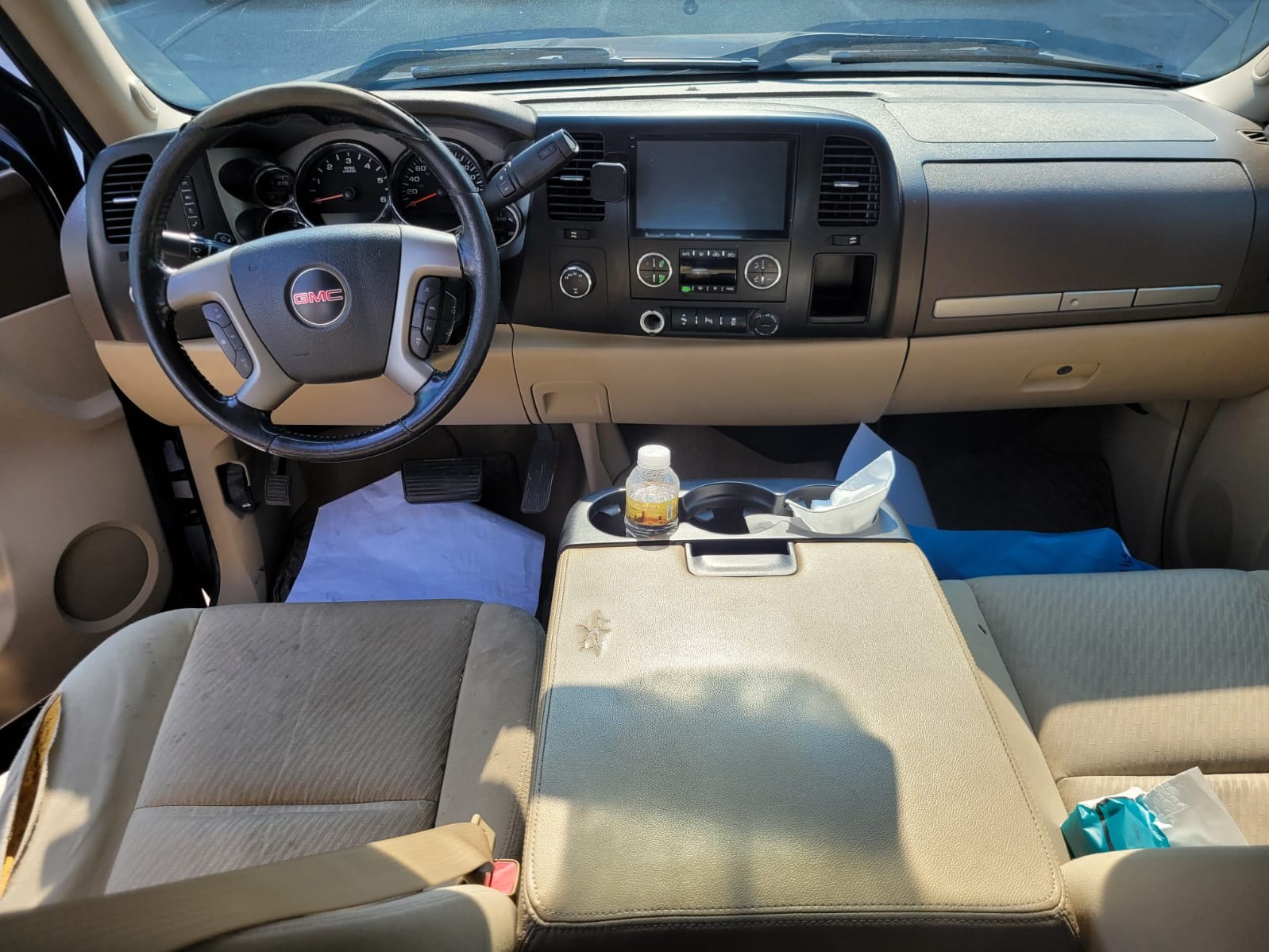 GMC Sierra 2012 - Image 3