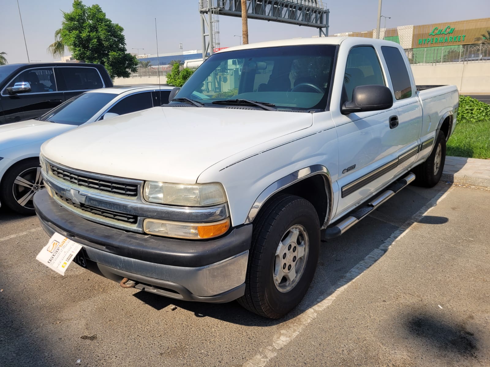 Chevrolet Silverado 2002 - Image 1