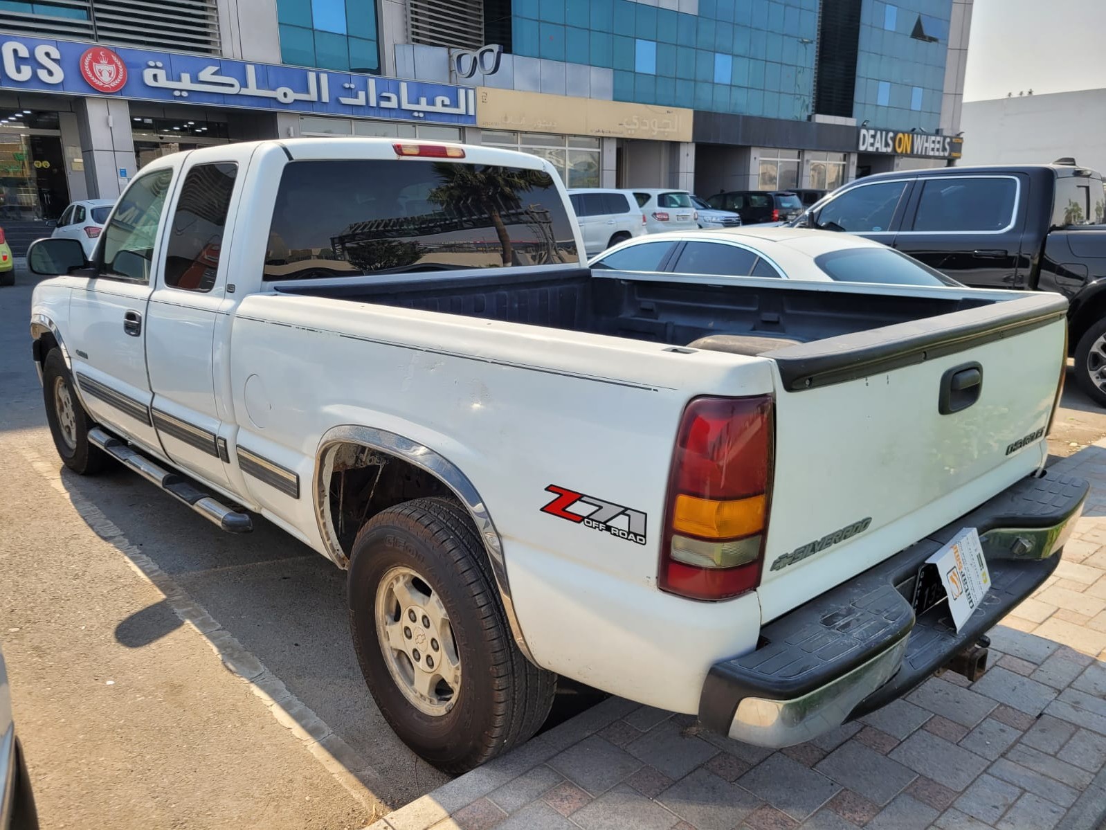 Chevrolet Silverado 2002 - Image 4