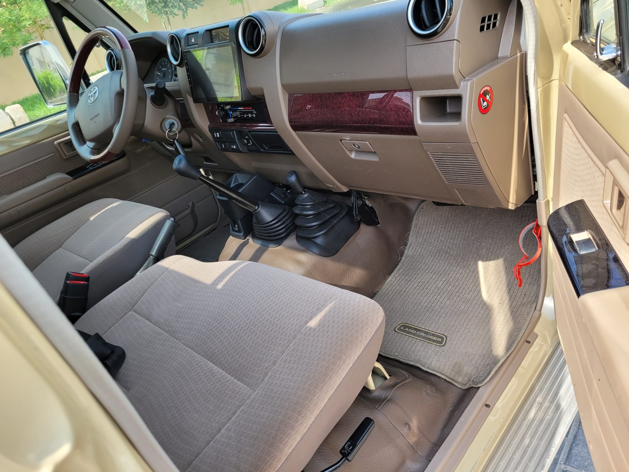 Toyota Land Cruiser LX 2022 - Image 4