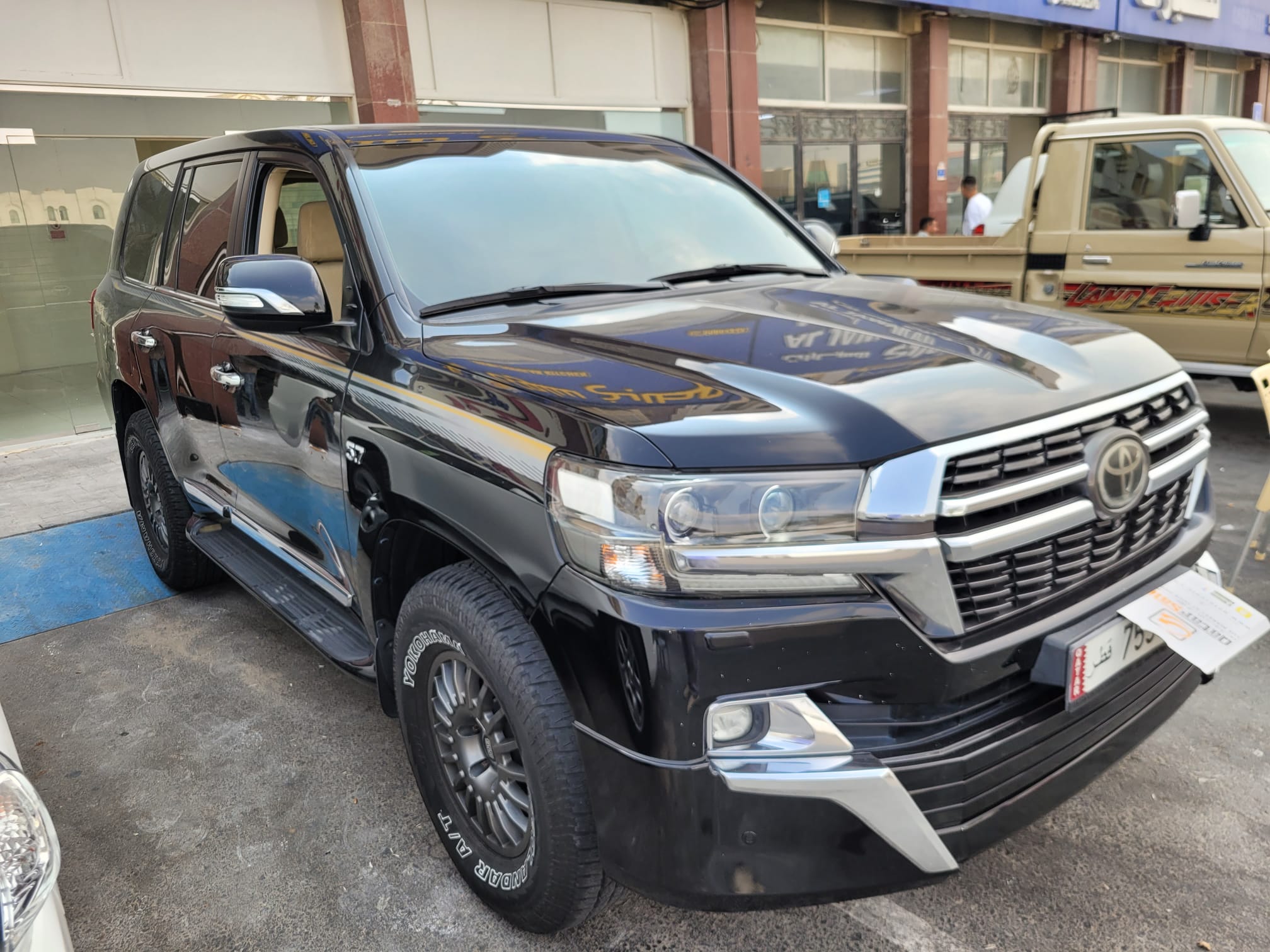 Toyota Land Cruiser VX.R 2017 - Image 2