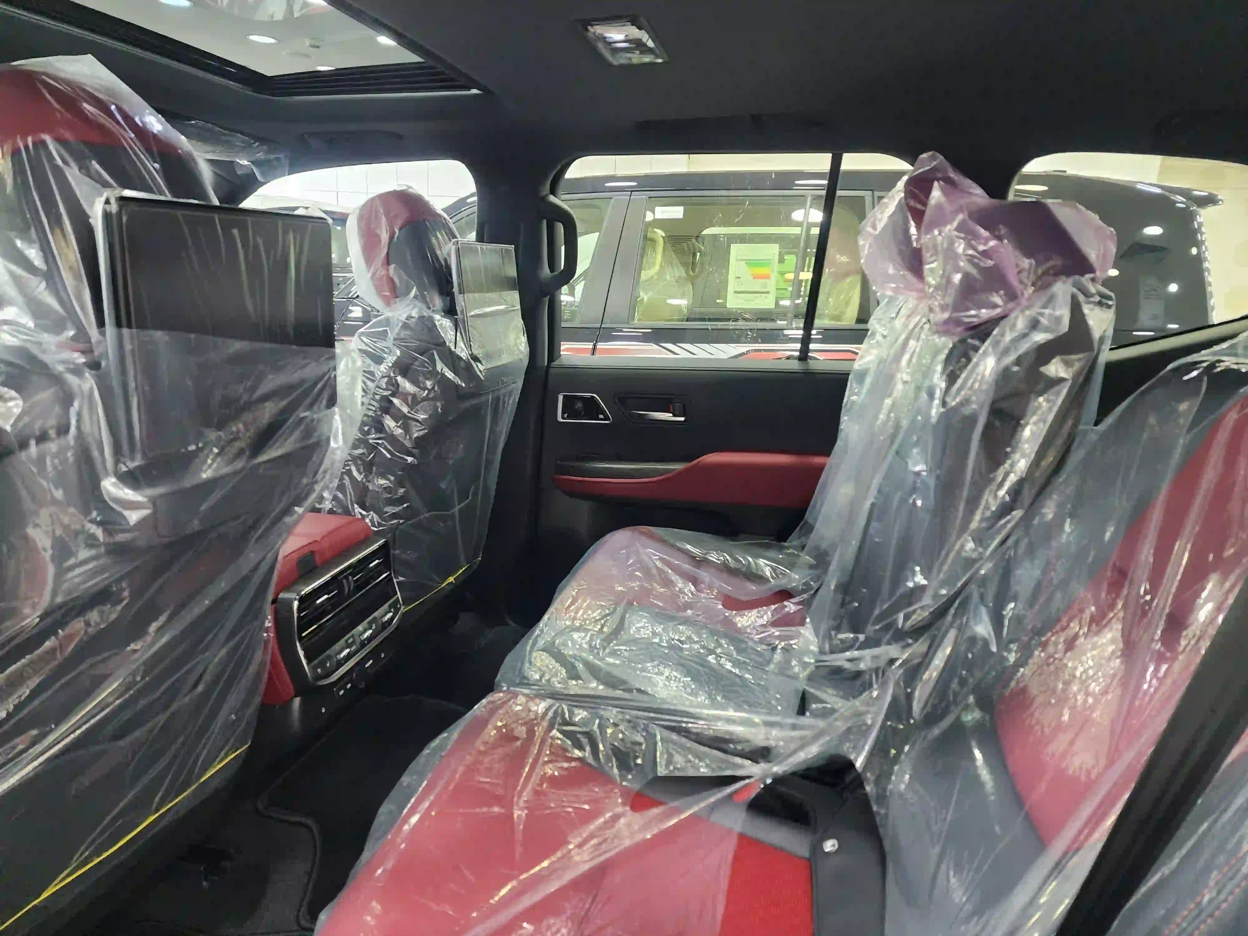 Toyota Land Cruiser G/R 2025 - Image 4
