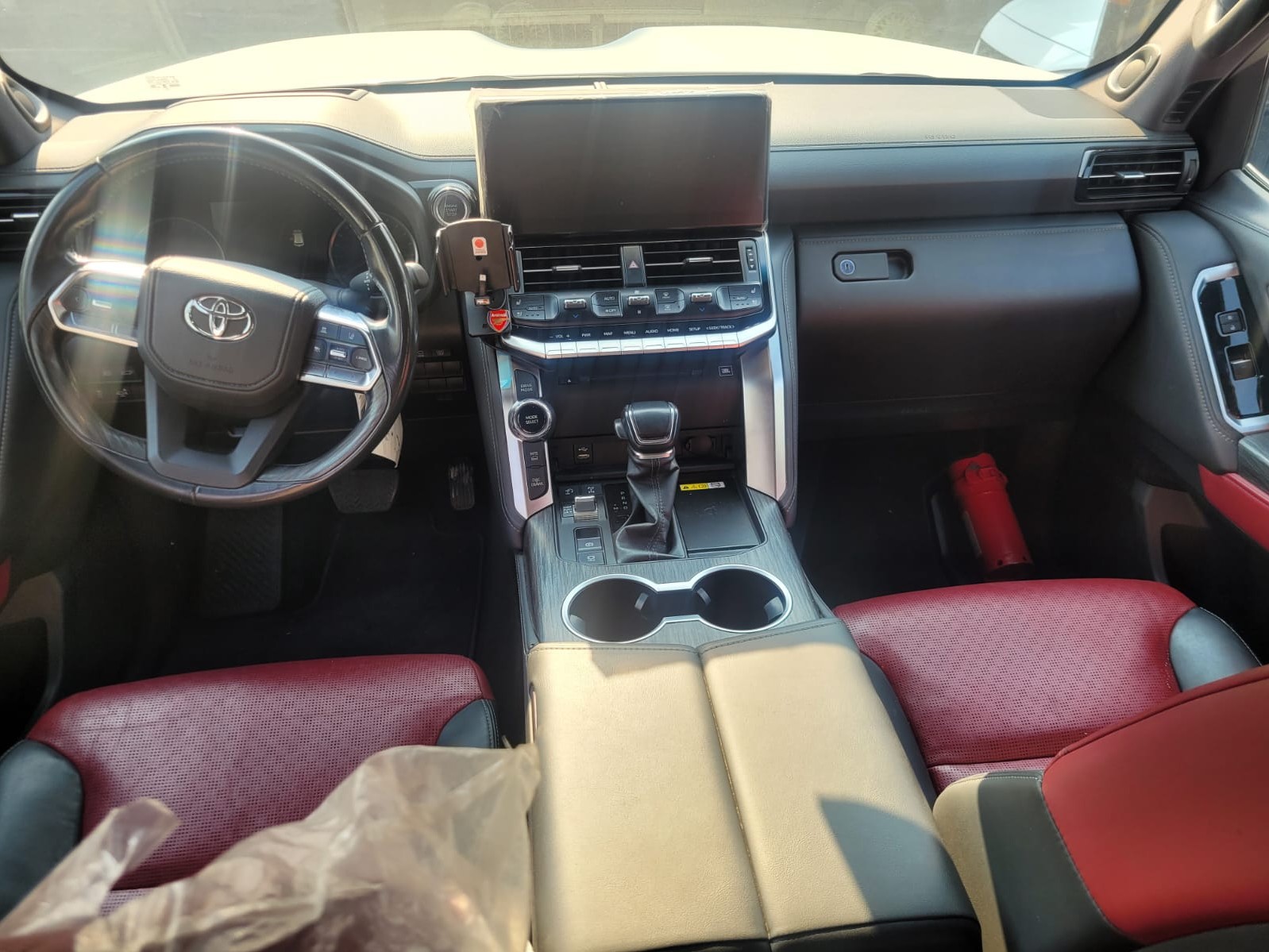 Toyota Land Cruiser VXR Twin Turbo 2022 - Image 3