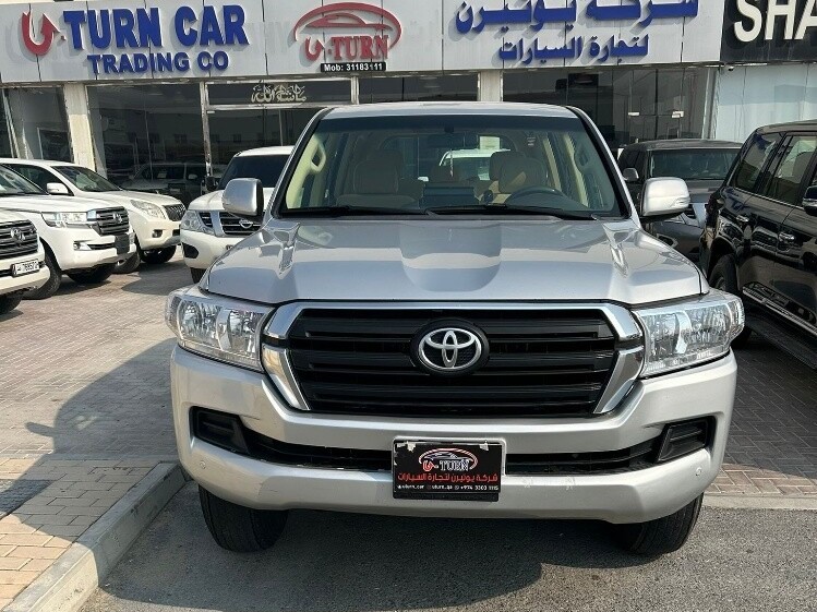 Toyota Land Cruiser G standard 2017