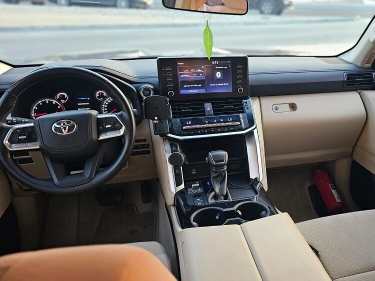 Toyota Land Cruiser G standard 2024 - Image 3