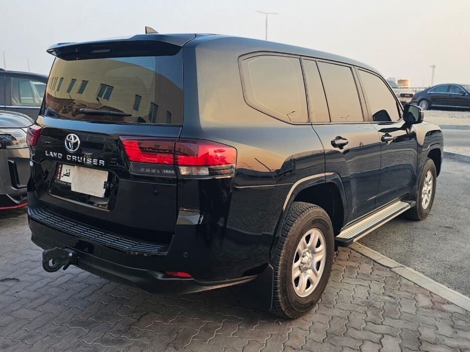 Toyota Land Cruiser G standard 2024 - Image 4