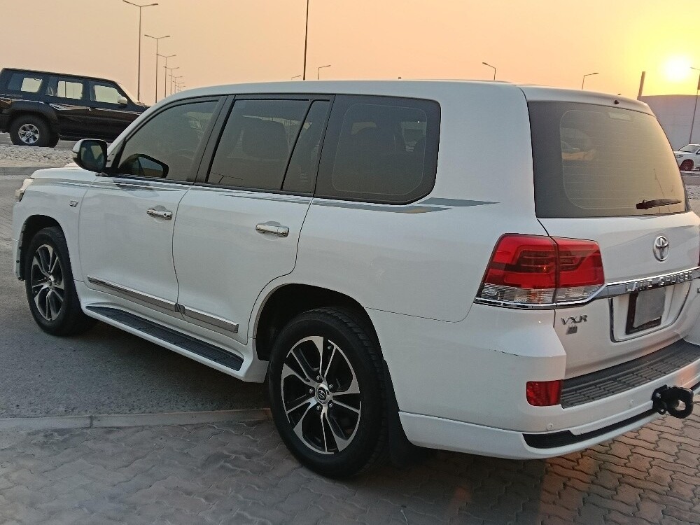 Toyota Land Cruiser GX.R 2018 - Image 4