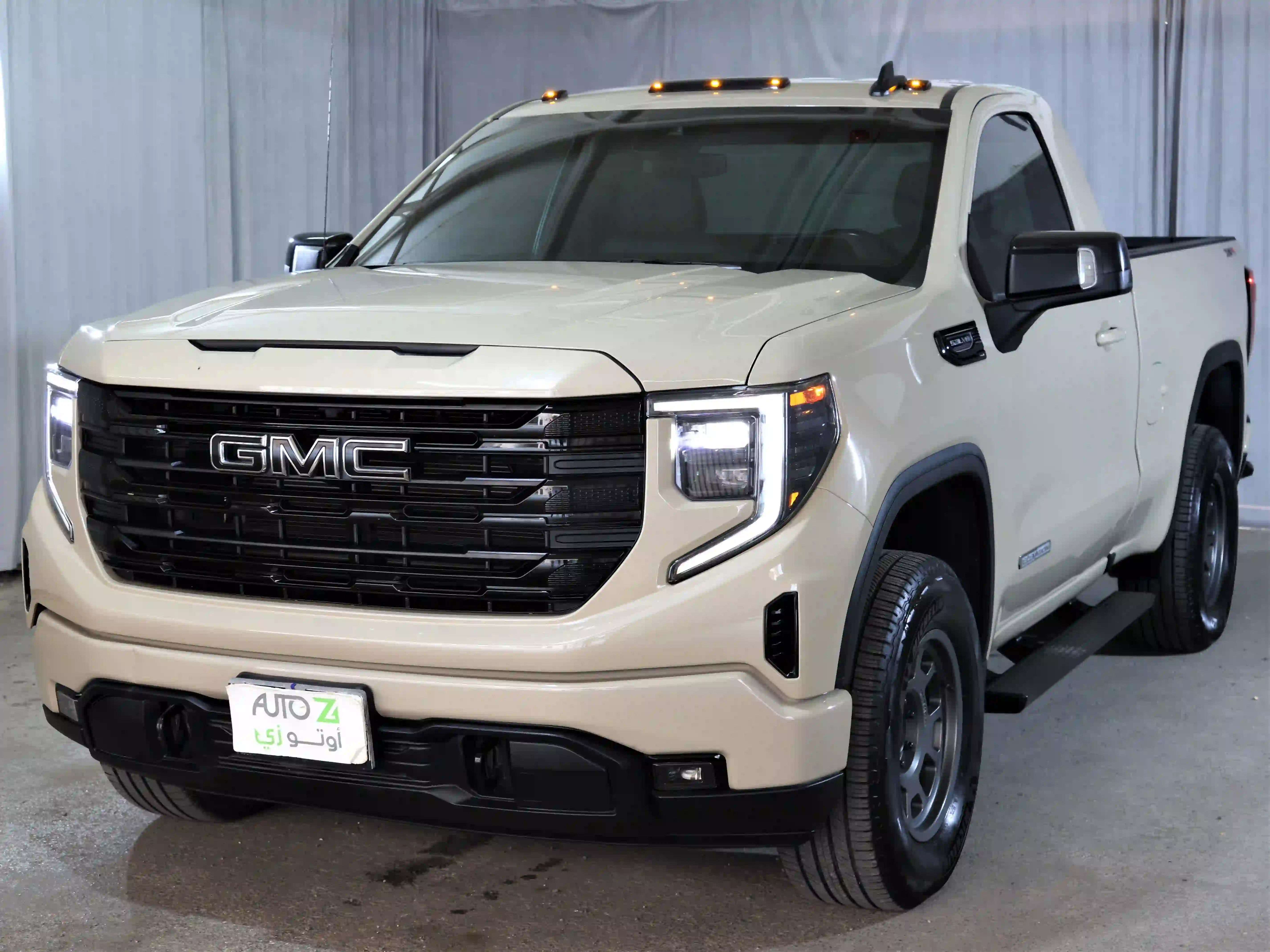 GMC Sierra Elevation  2023 - Image 2