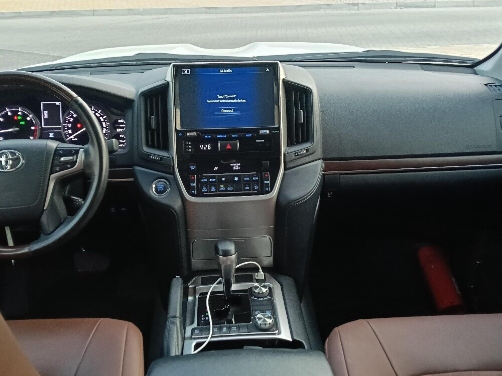 Toyota Land Cruiser GX.R 2019 - Image 4