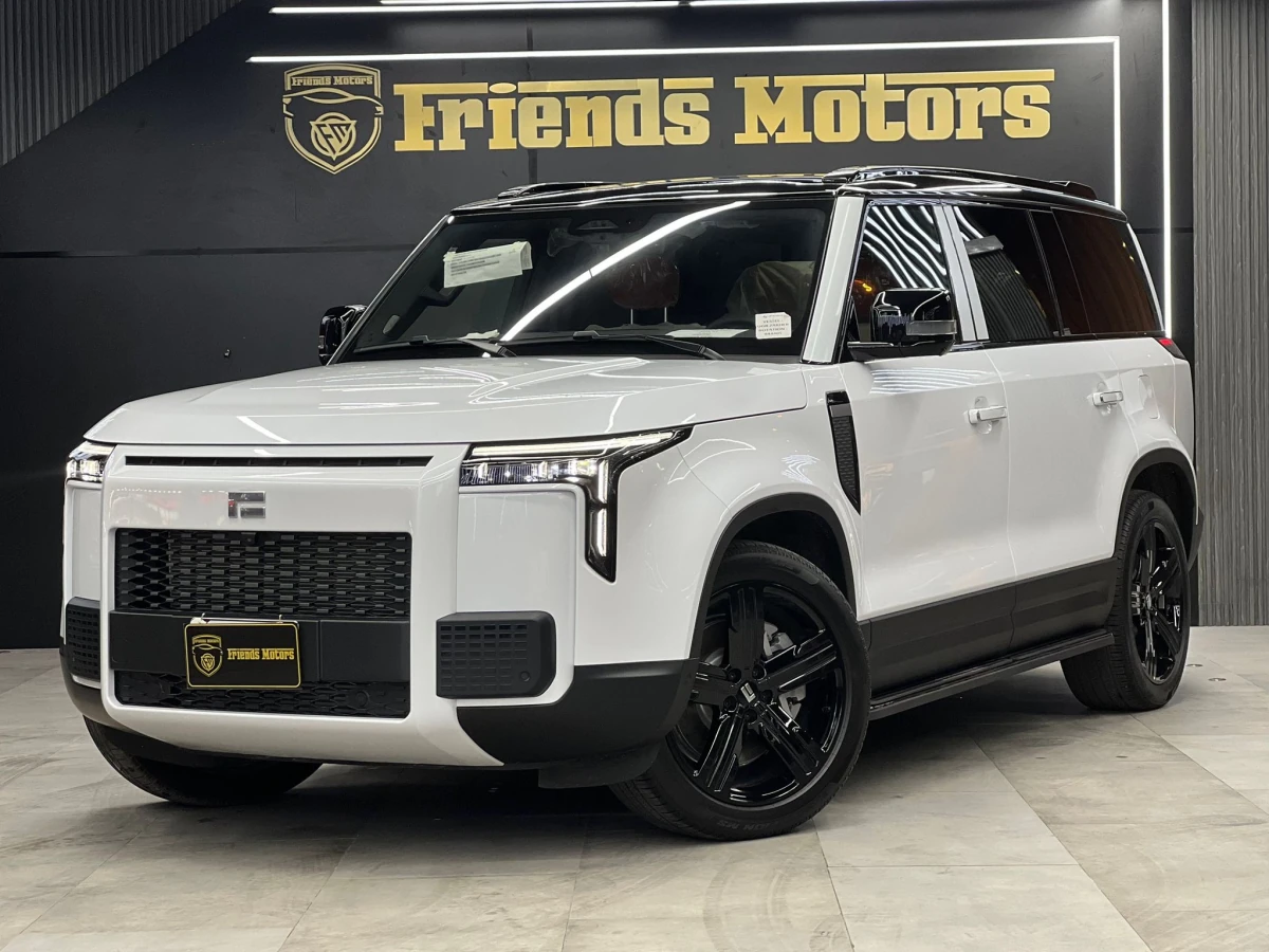 Rox 01 VIP Flagship 2025