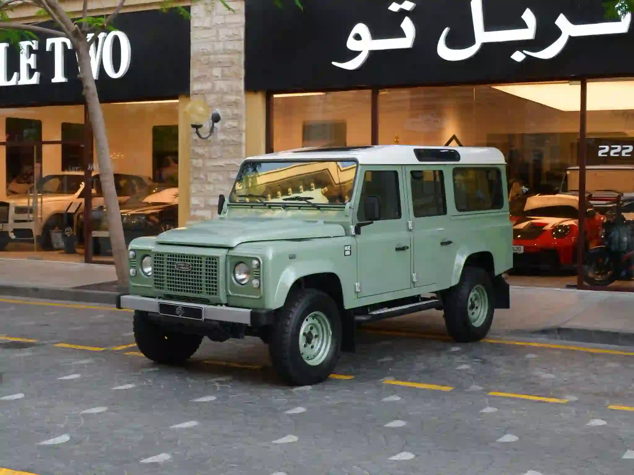 Land Rover Defender 110 2016