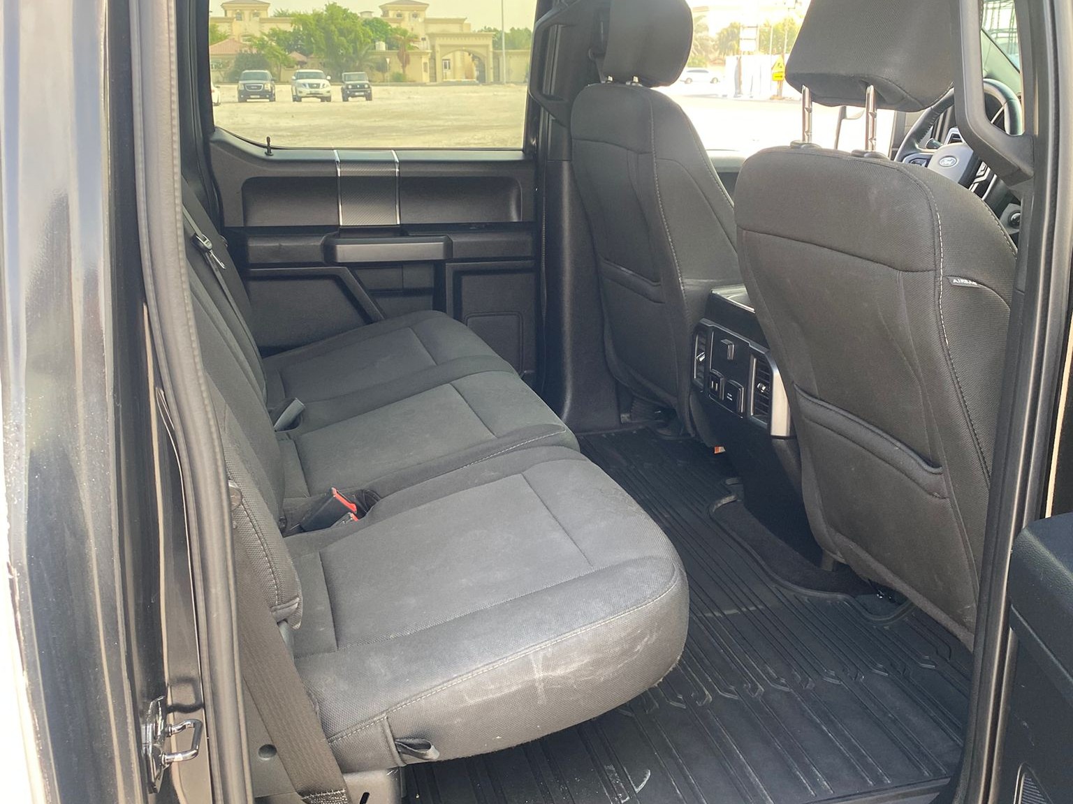 Ford F-150 2020 - Image 2