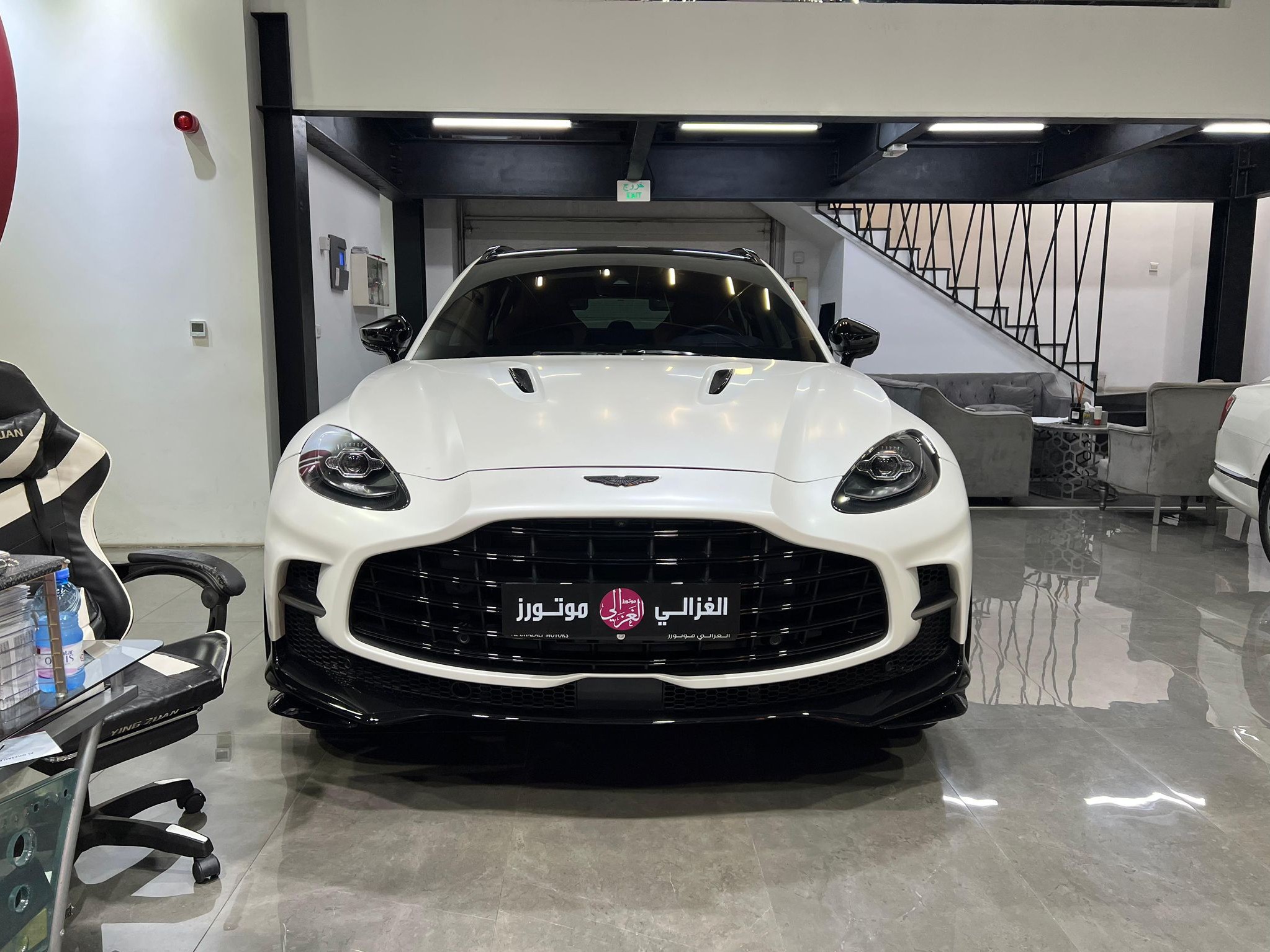 Aston Martin DBX707 S 2023 - Image 2