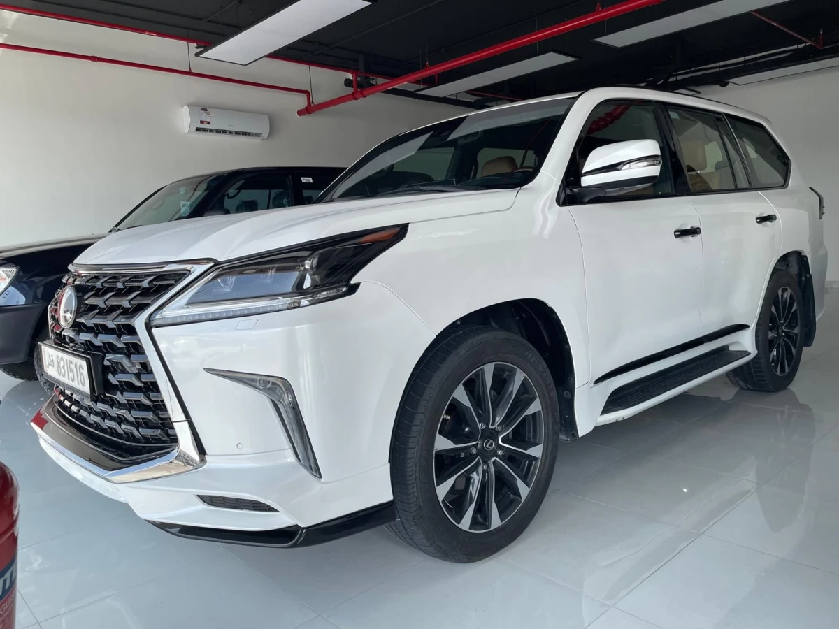 Lexus LX 570 2021