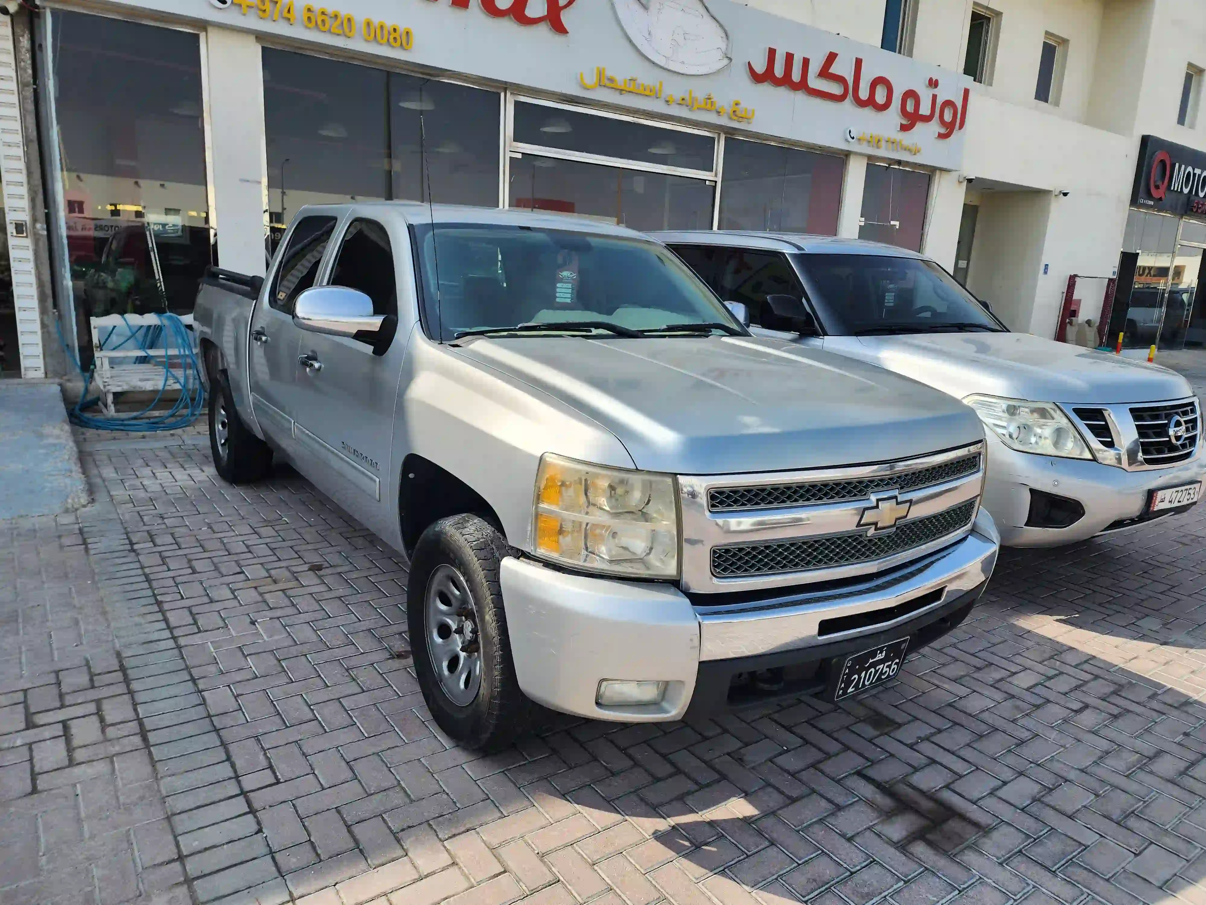 Chevrolet Silverado 2010 - Image 2