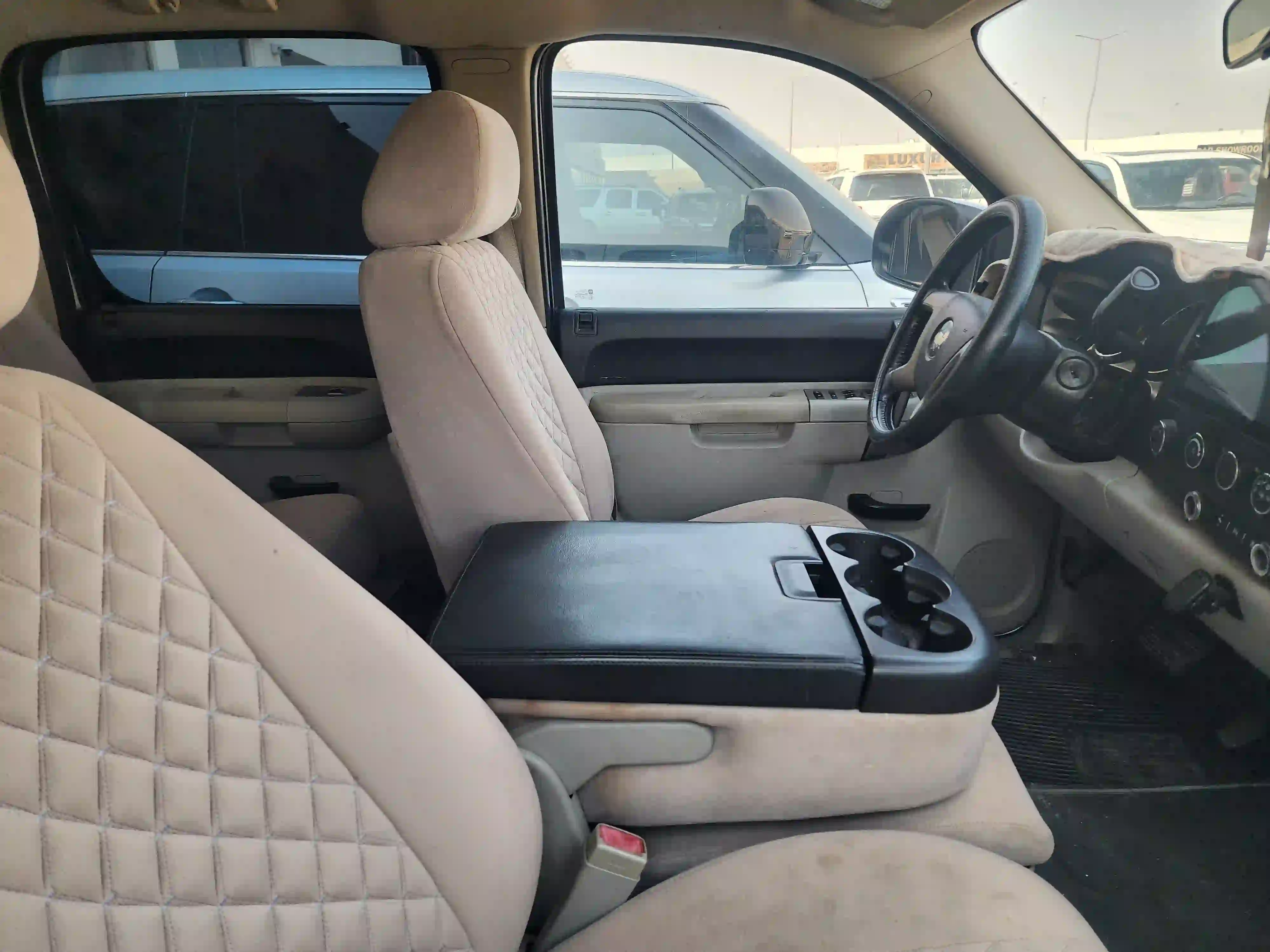 Chevrolet Silverado 2010 - Image 3